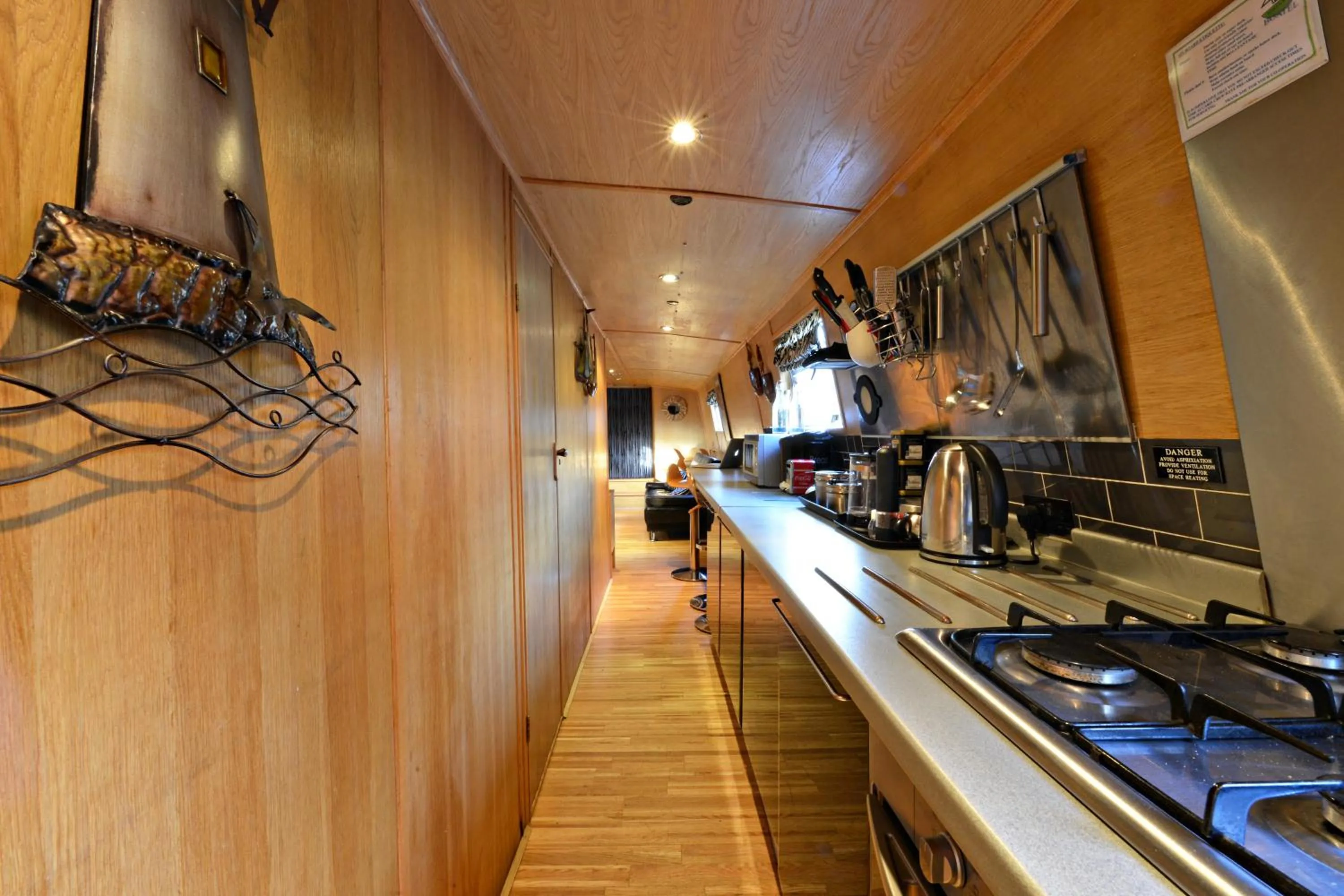 Coffee/tea facilities in Edinburgh - Houseboats