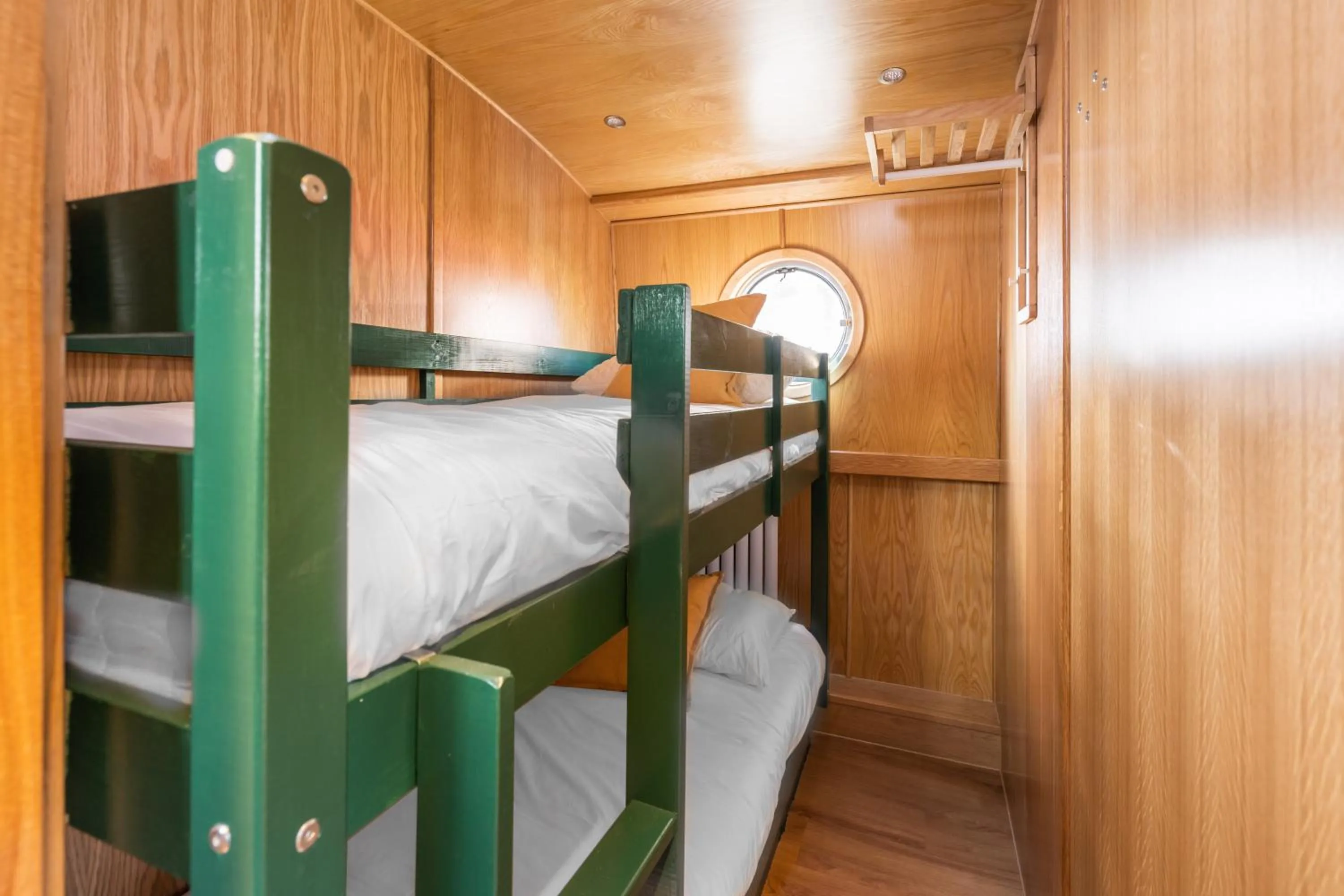 bunk bed, Bed in Edinburgh - Houseboats