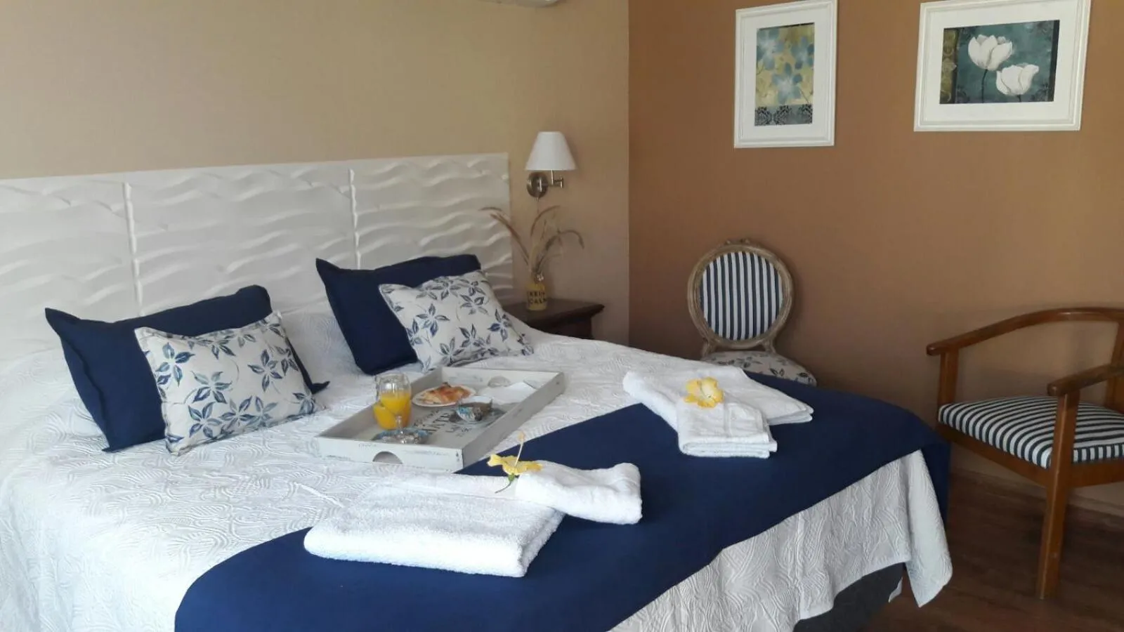 Coffee/tea facilities, Bed in Hotel Las Calas