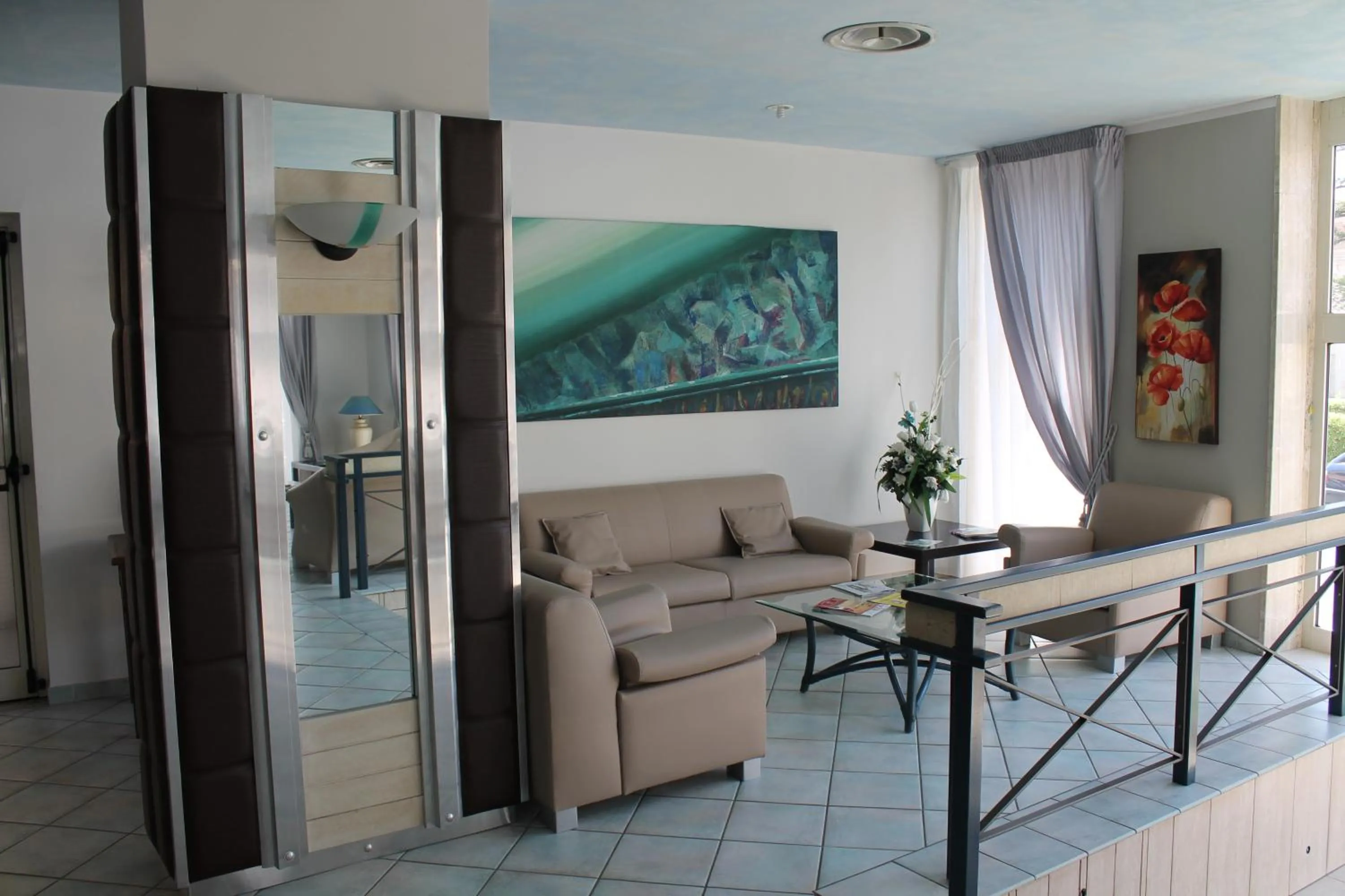 Lobby or reception in Hotel Mediterraneo