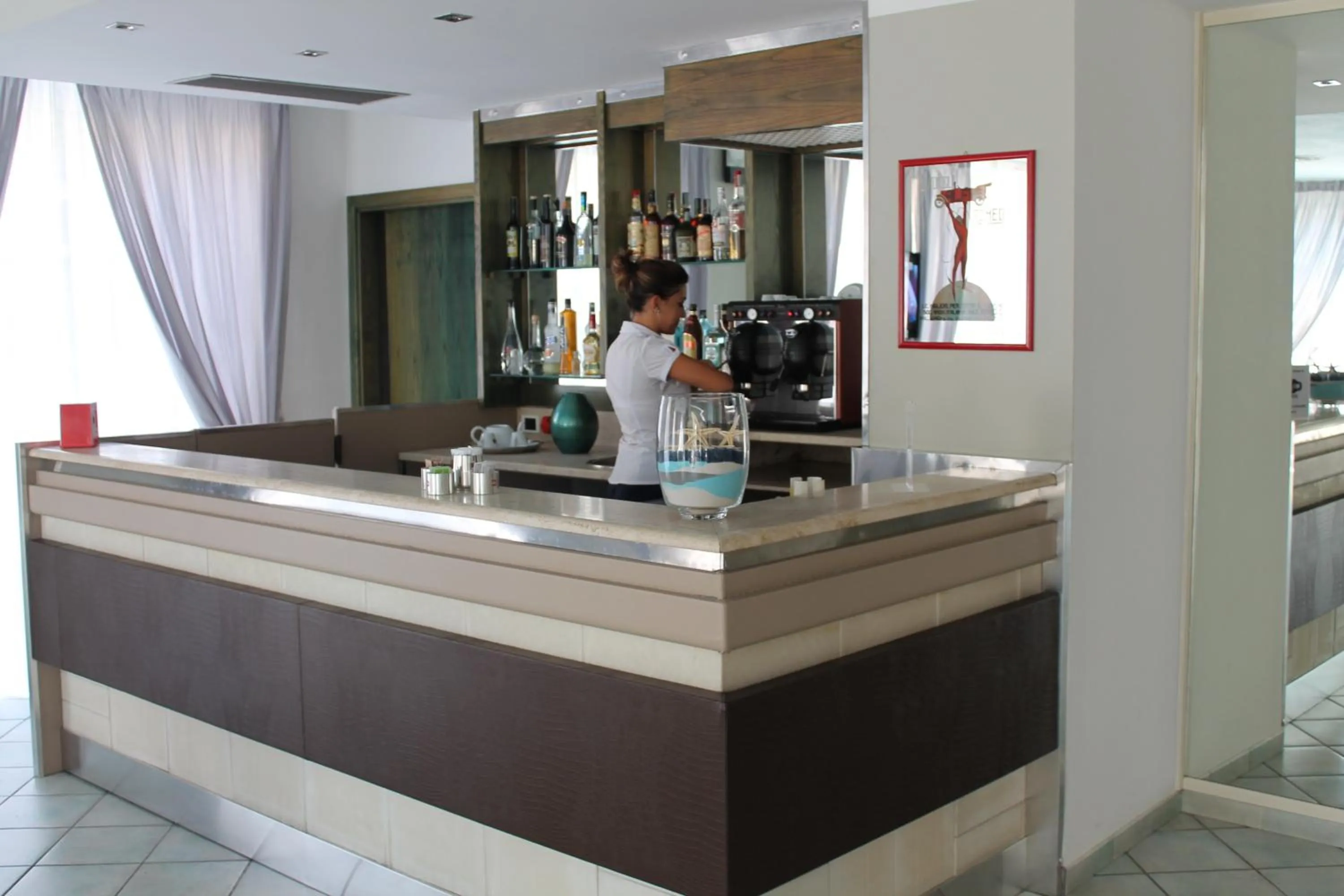 Lounge or bar in Hotel Mediterraneo