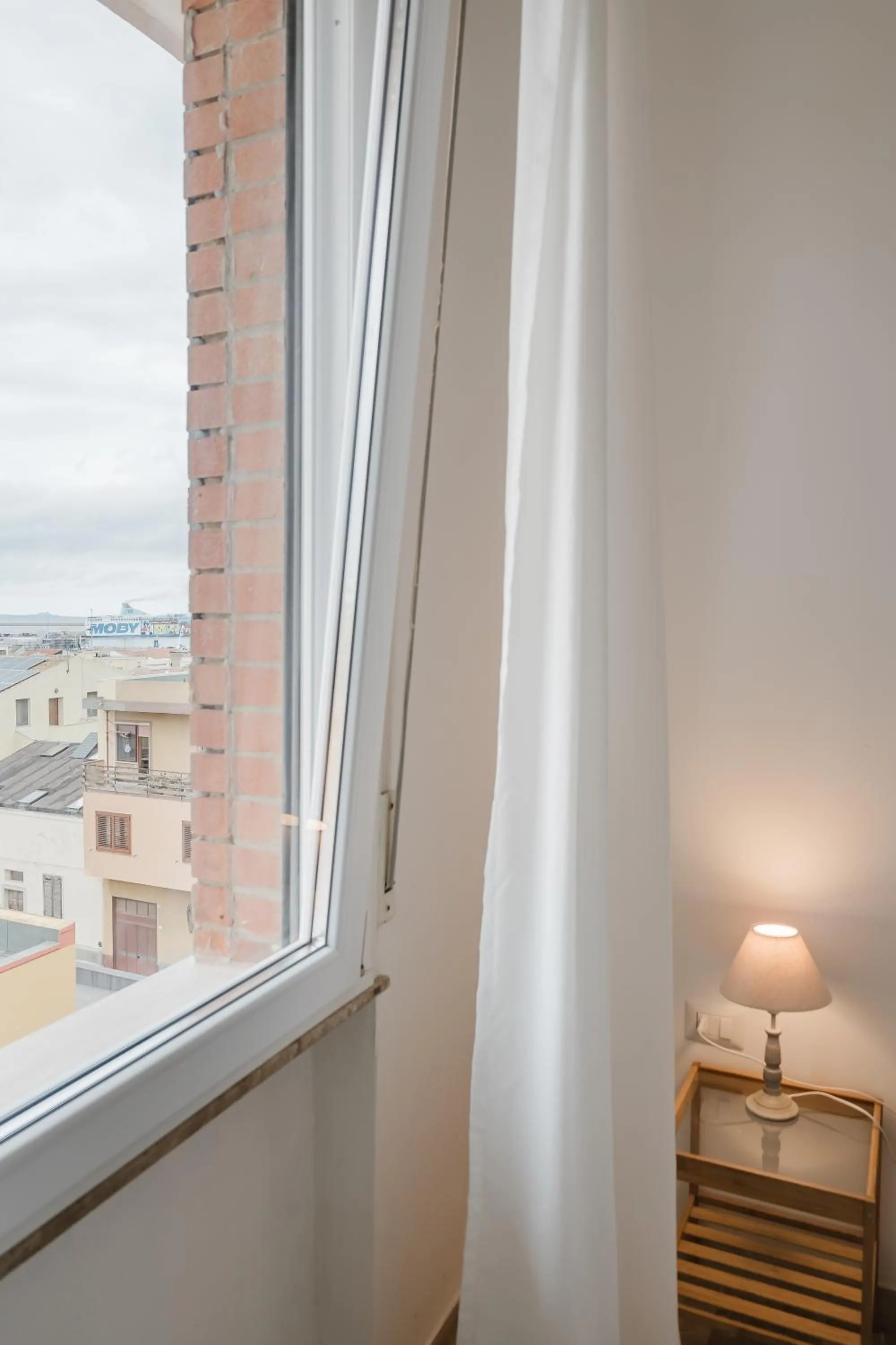 Bedroom in B&B La finestra sul porto