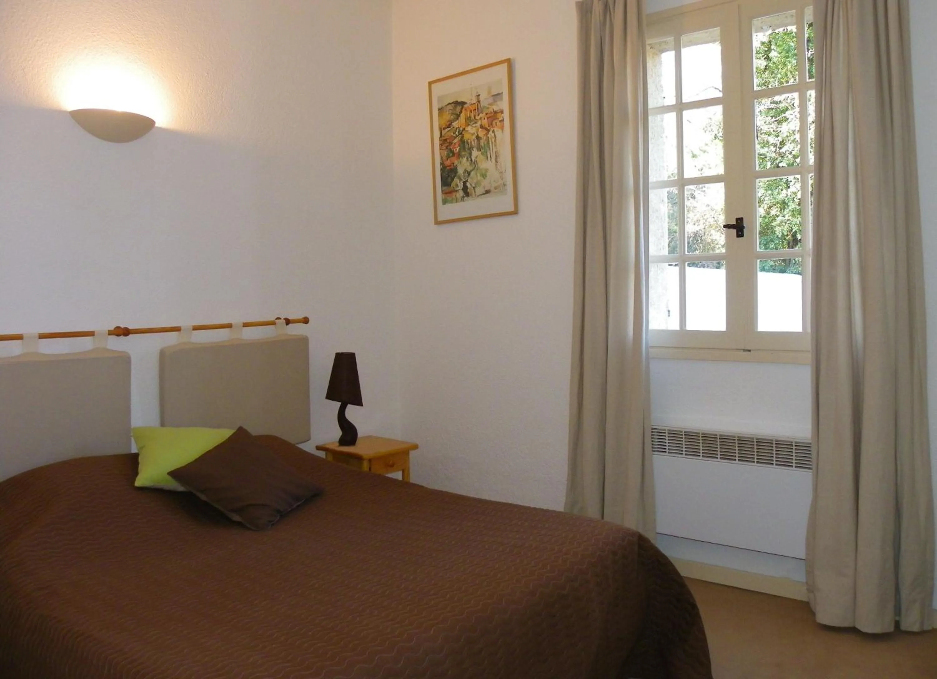 Bedroom, Bed in HUMAN HOTEL RESIDENCE ex esparrus