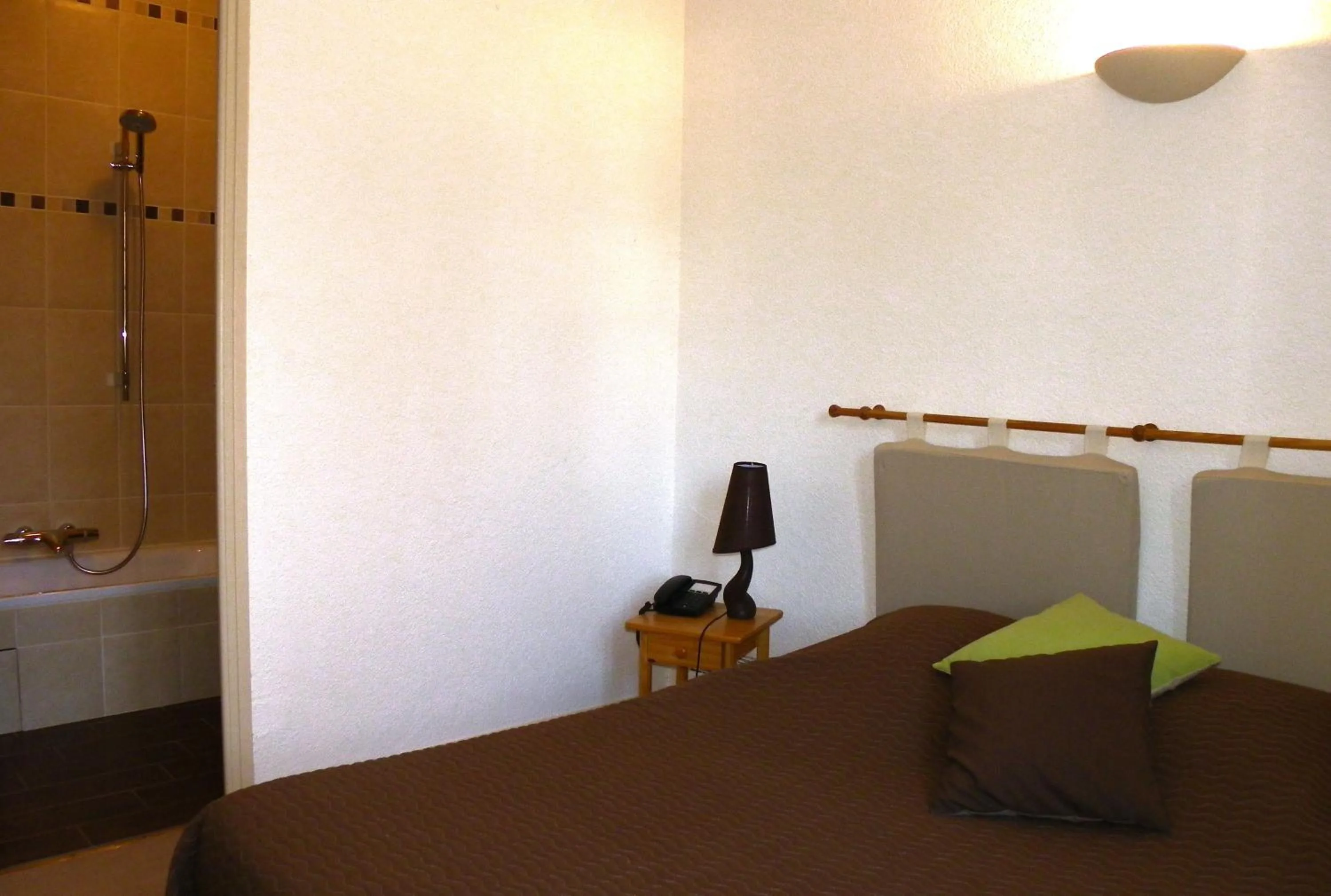 Bedroom, Bed in HUMAN HOTEL RESIDENCE ex esparrus