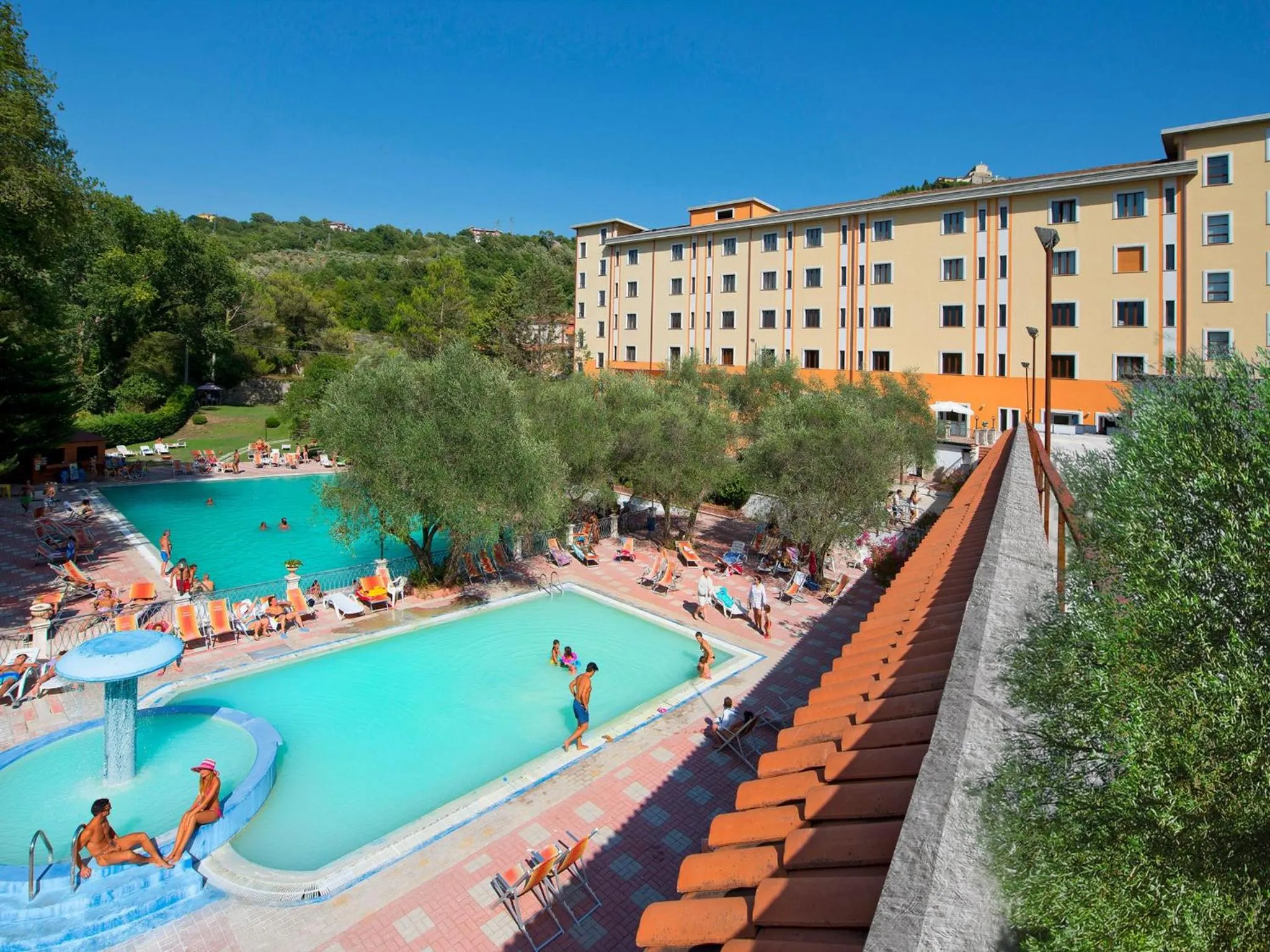 Swimming pool in Albergo Terme Forlenza