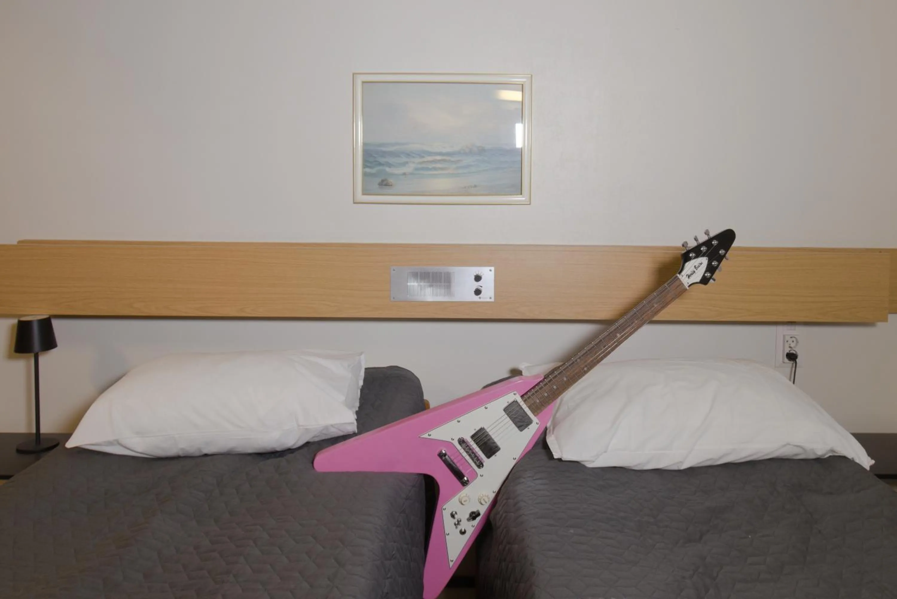Bed in Hotel & Resort Sallavalkea