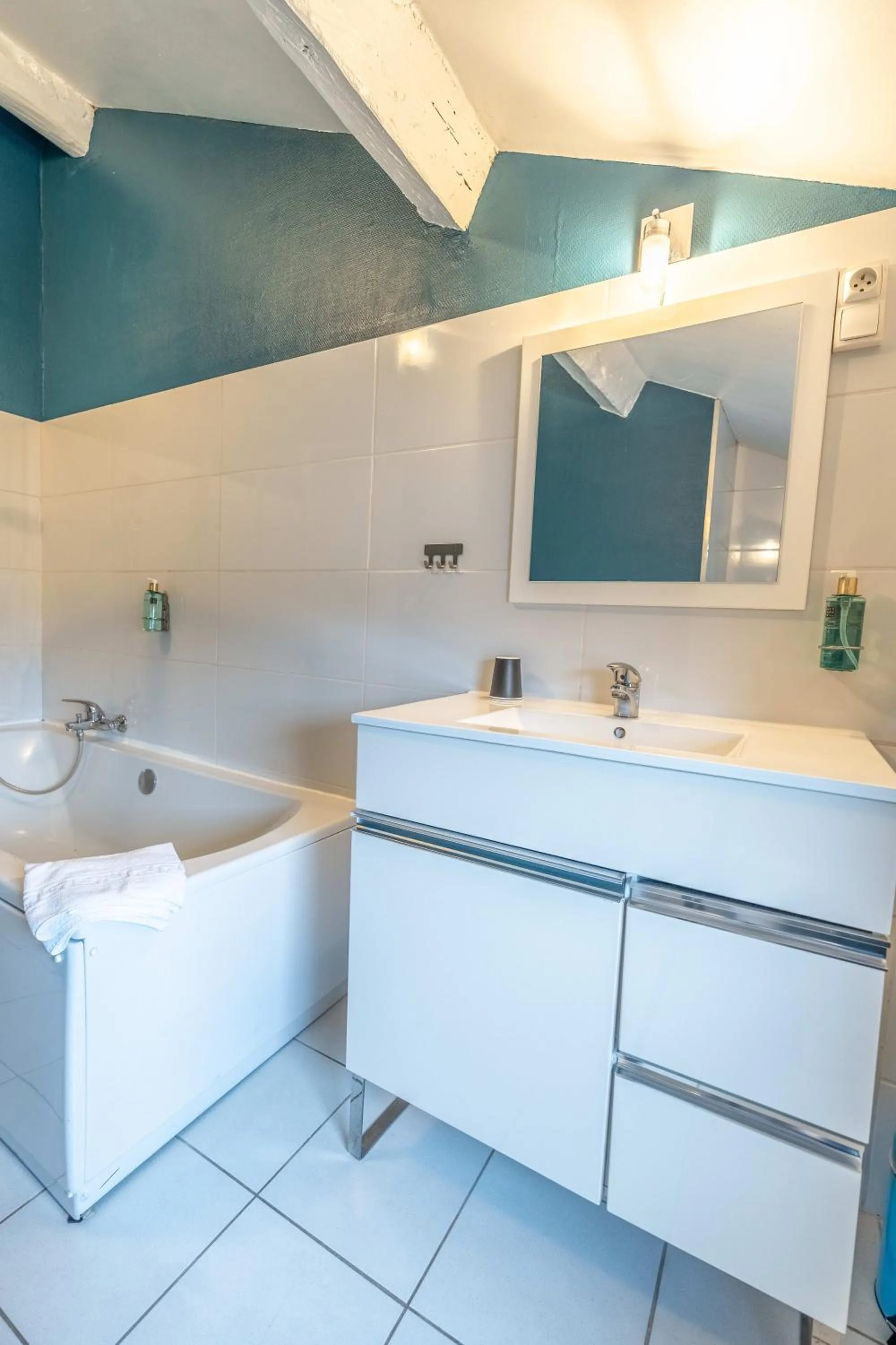 Bathroom in Hôtel Quai des Pontis