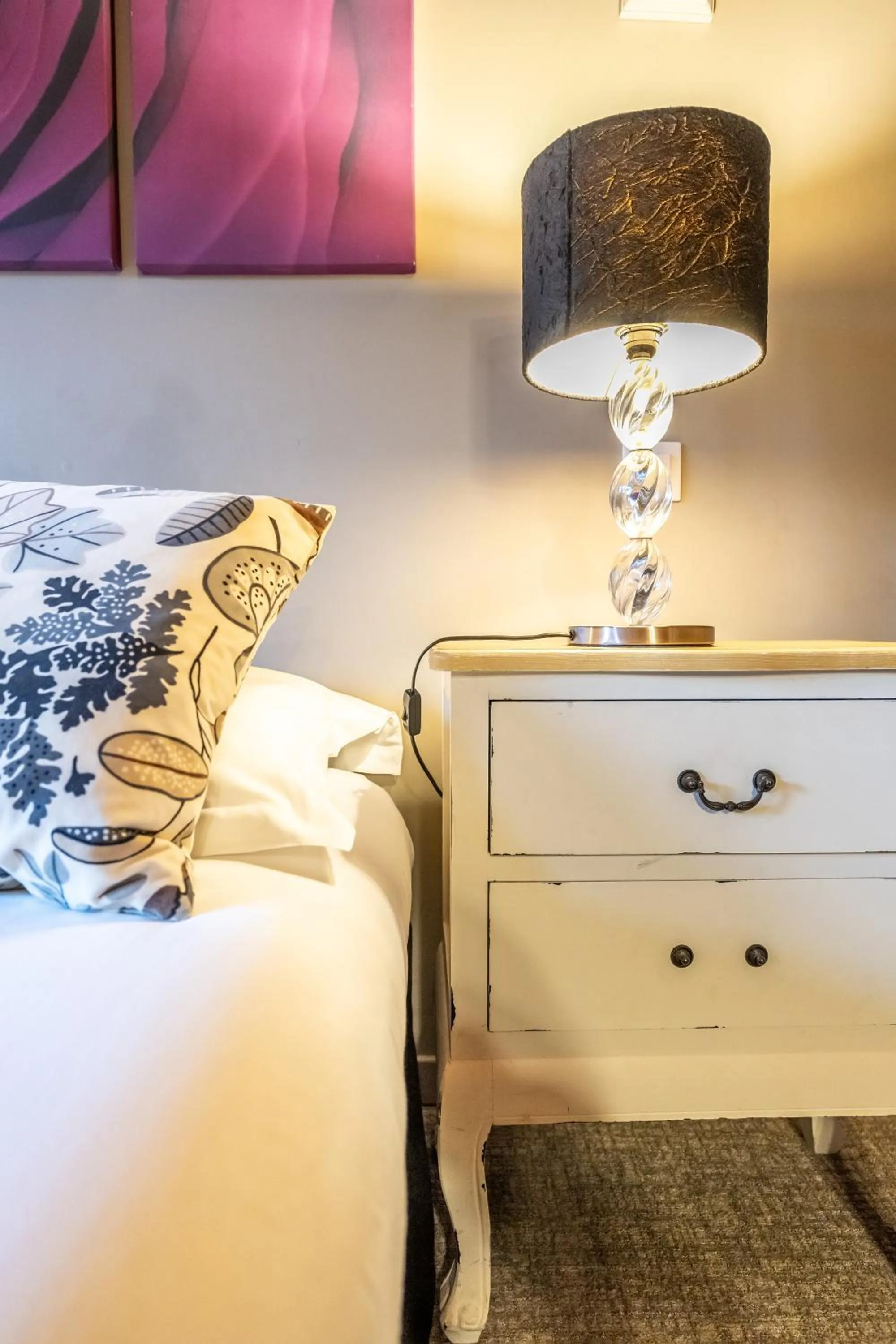 Decorative detail, Bed in Hôtel Quai des Pontis