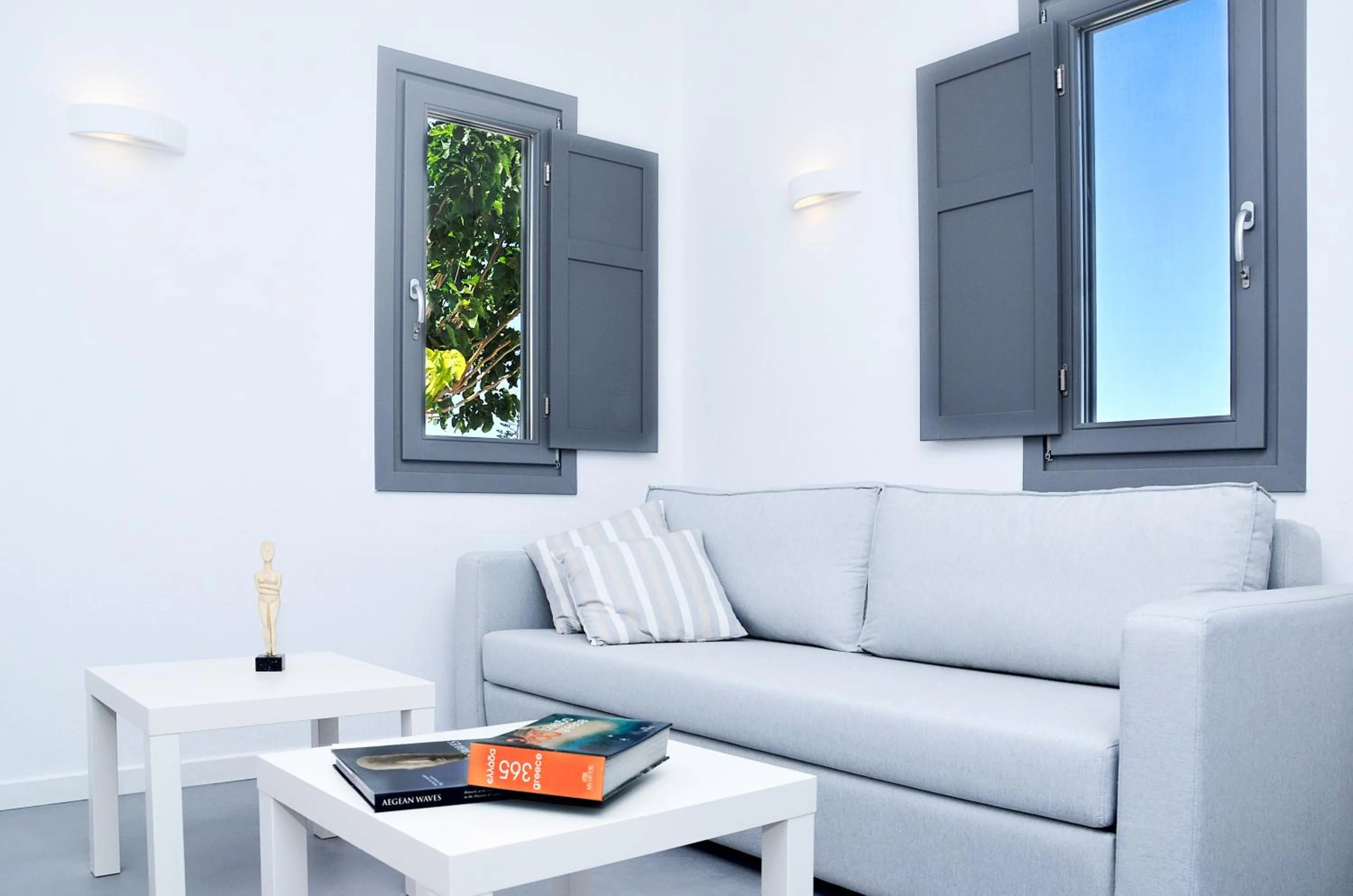 Living room in Ionathan Koufonisia Suites