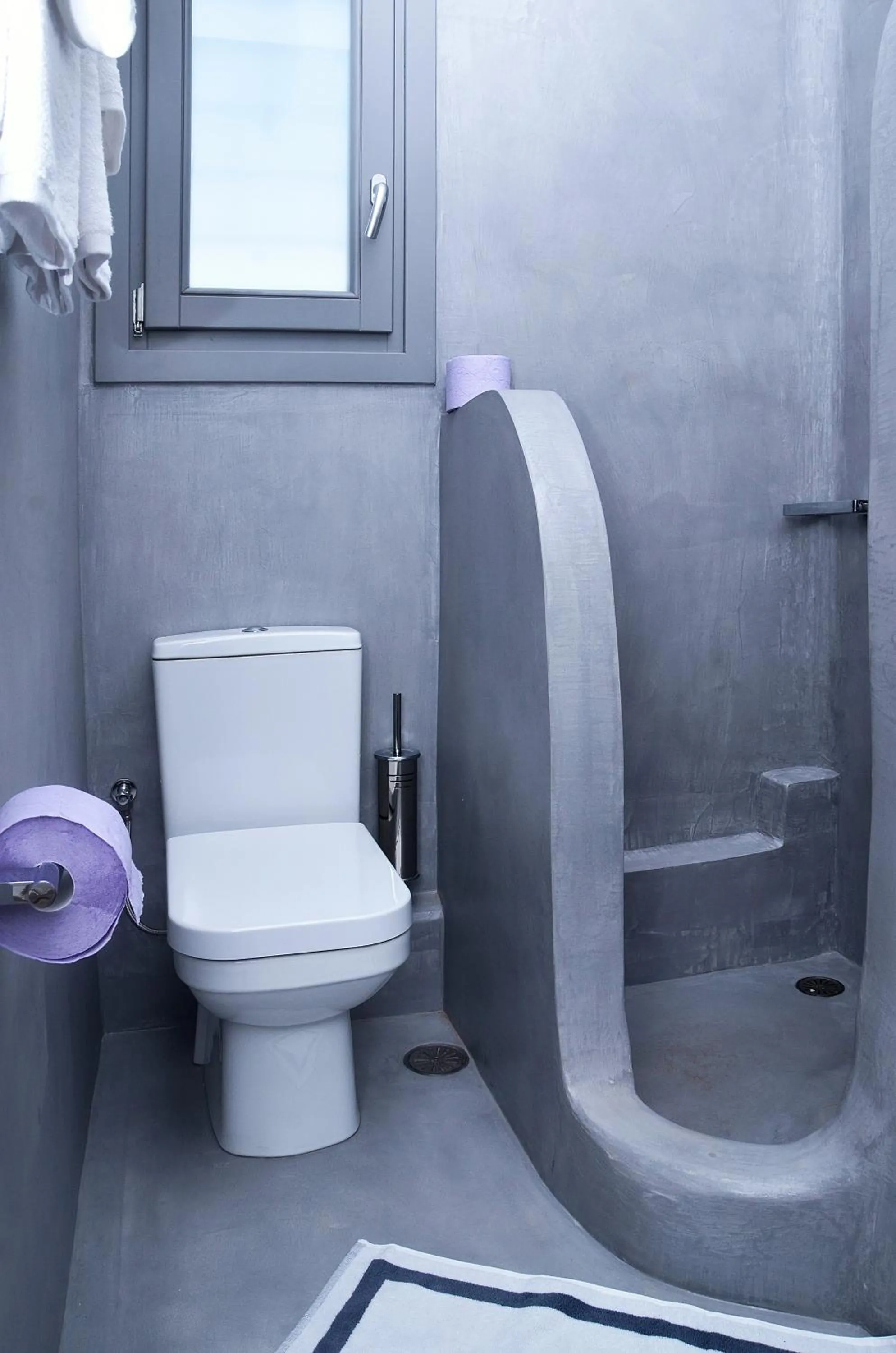 Bathroom in Ionathan Koufonisia Suites