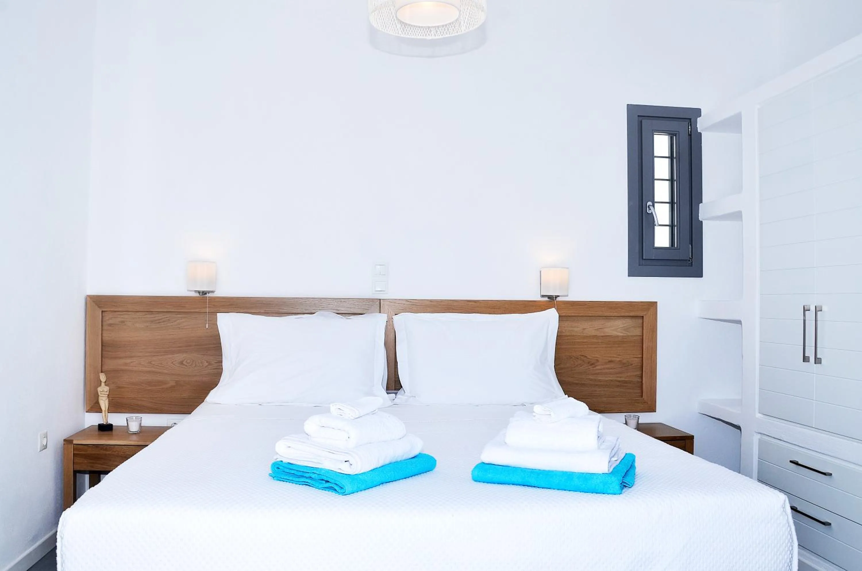 Bedroom, Bed in Ionathan Koufonisia Suites