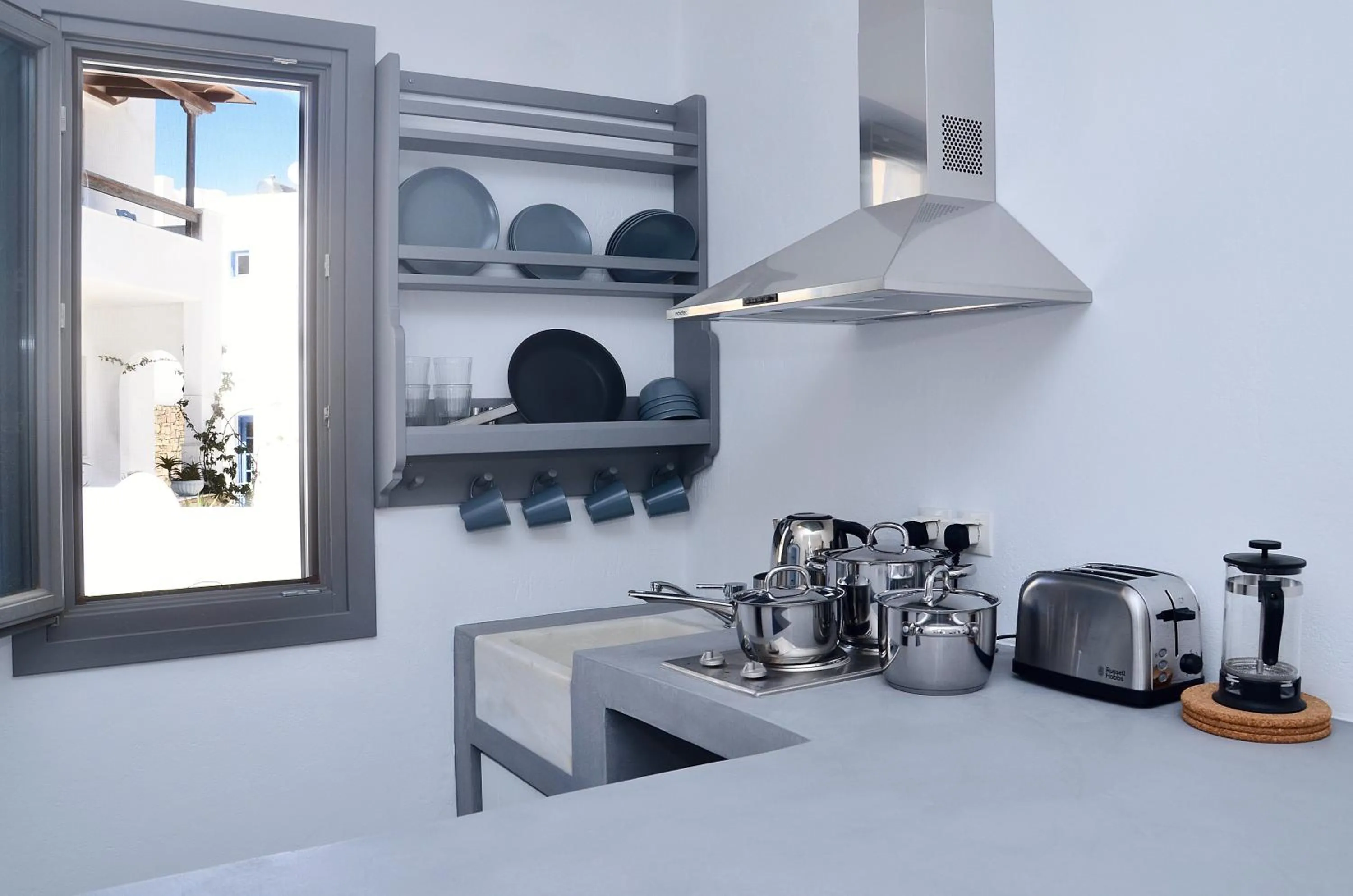 Kitchen or kitchenette in Ionathan Koufonisia Suites