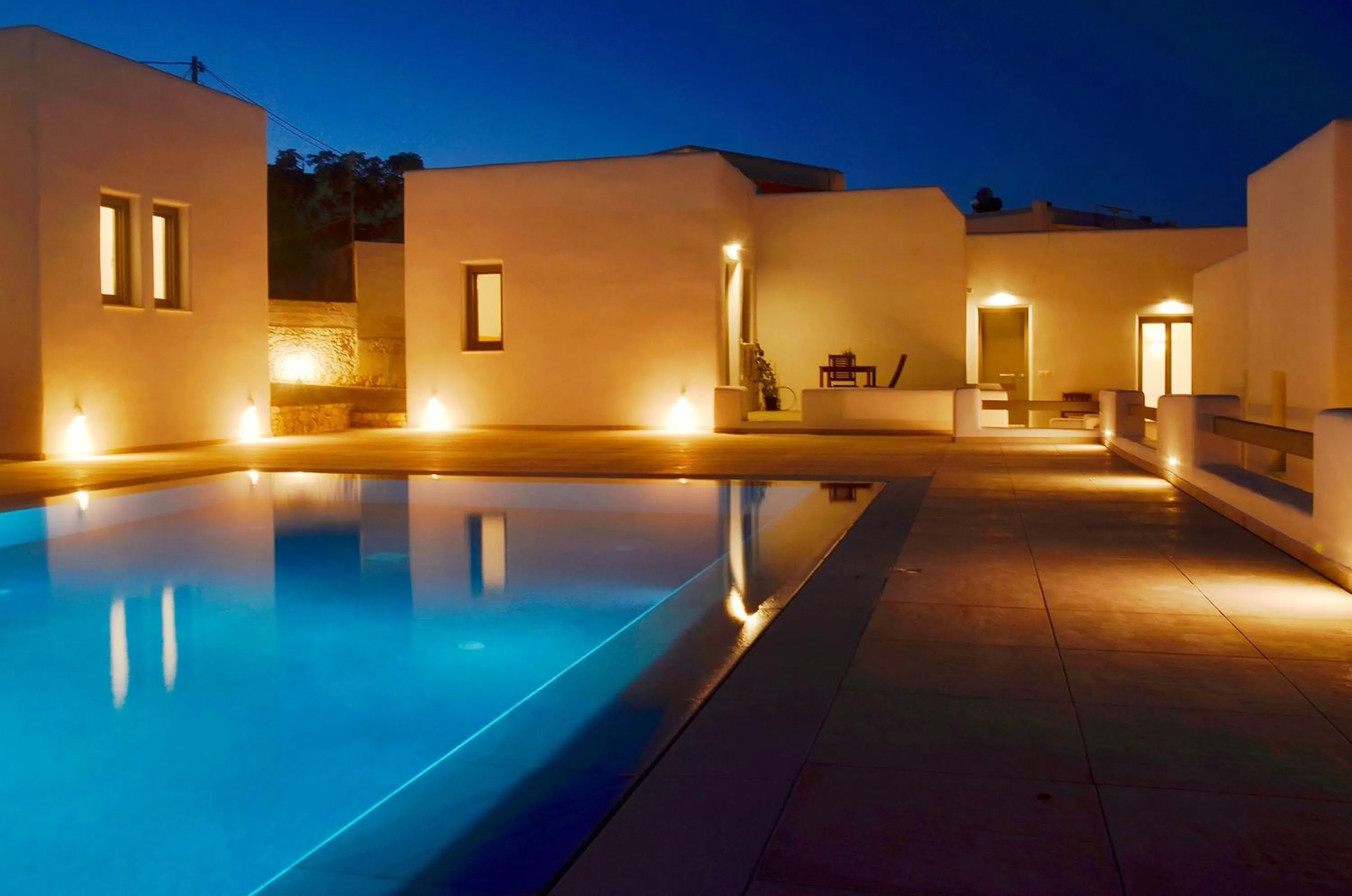 Swimming pool in Ionathan Koufonisia Suites