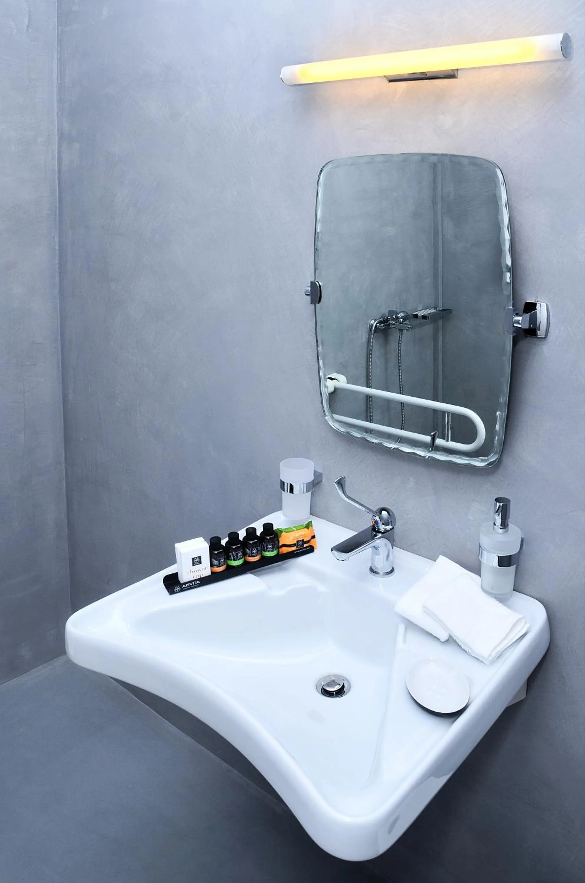 Bathroom in Ionathan Koufonisia Suites