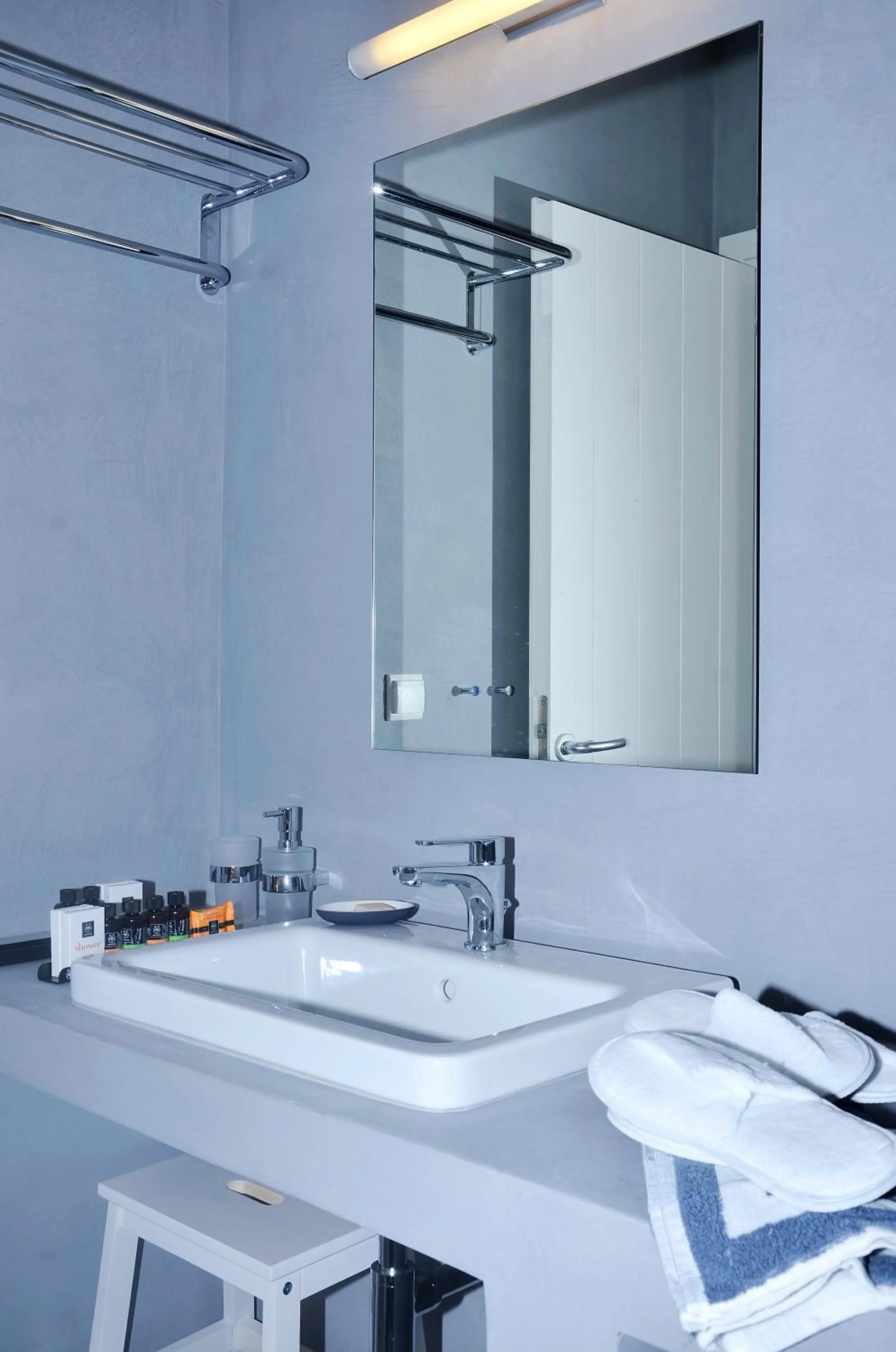 Bathroom in Ionathan Koufonisia Suites