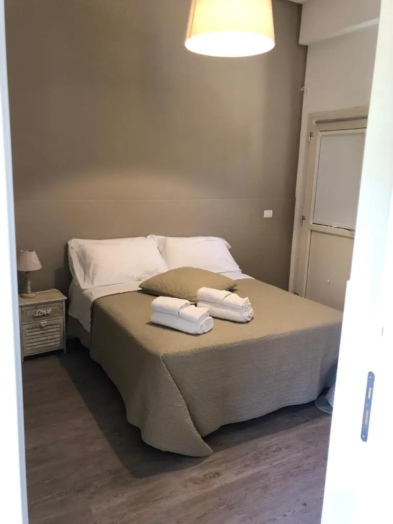 Bedroom, Bed in Possidonea 28