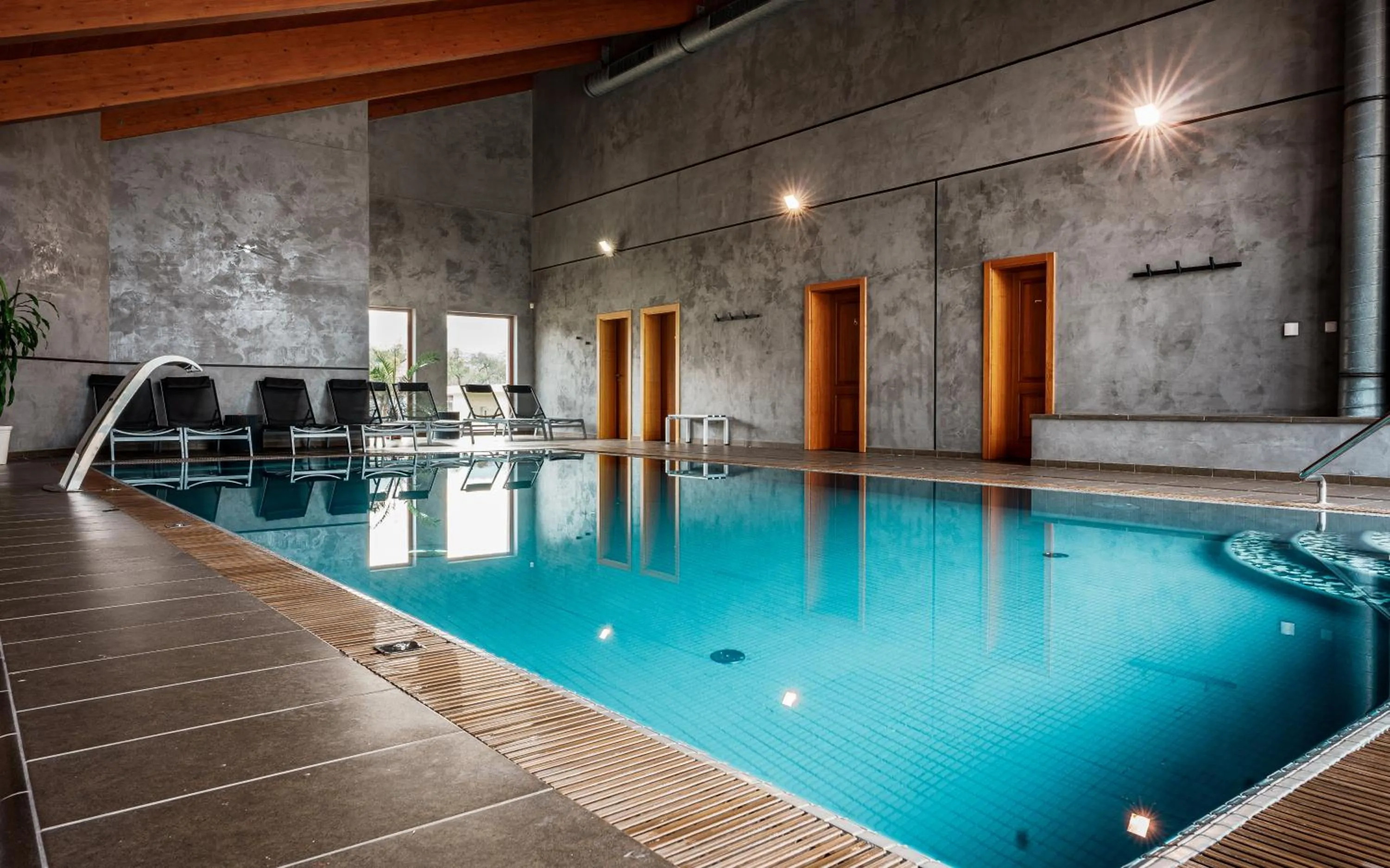 Swimming pool in Hotel Horal