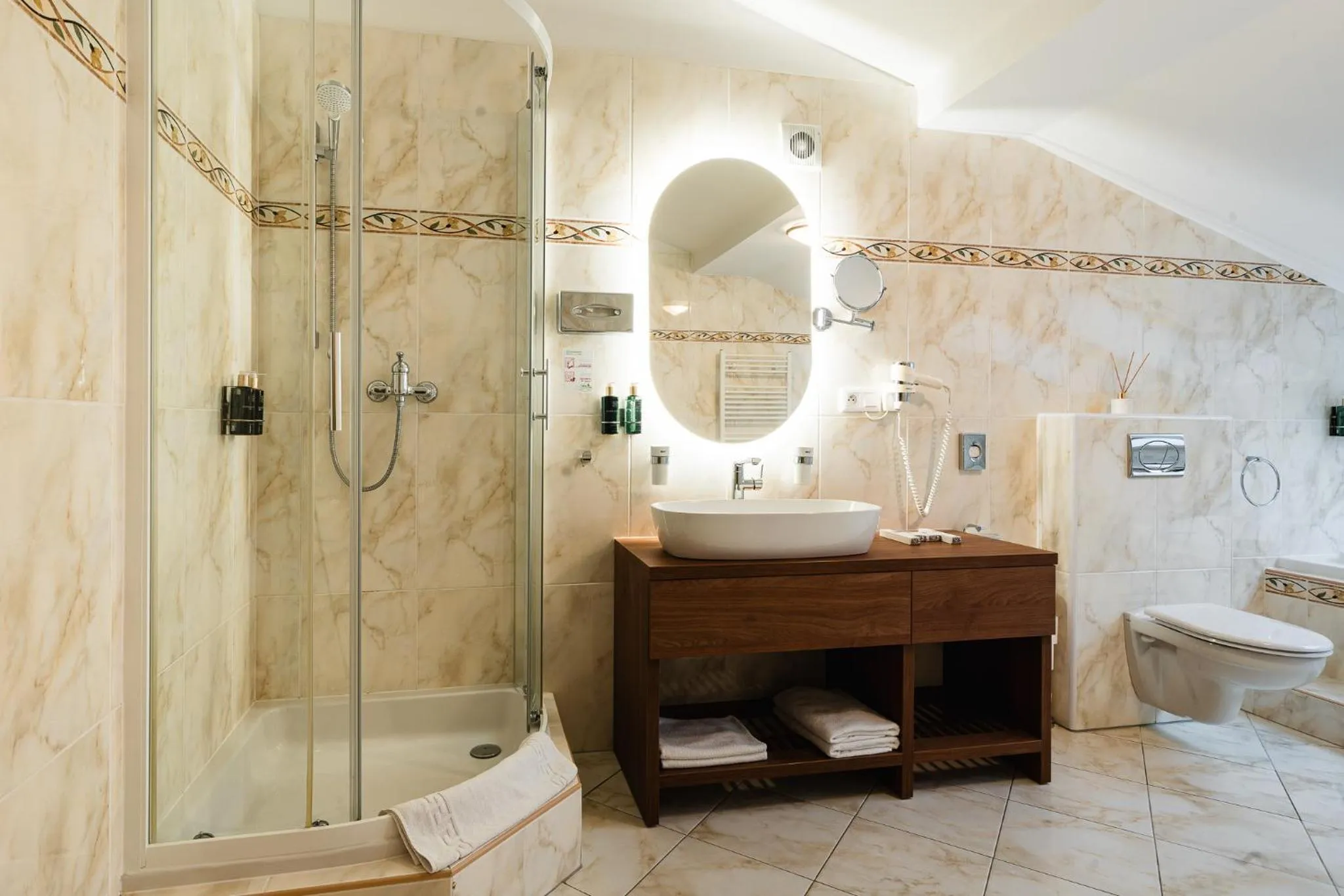 Bathroom in Hotel Horal