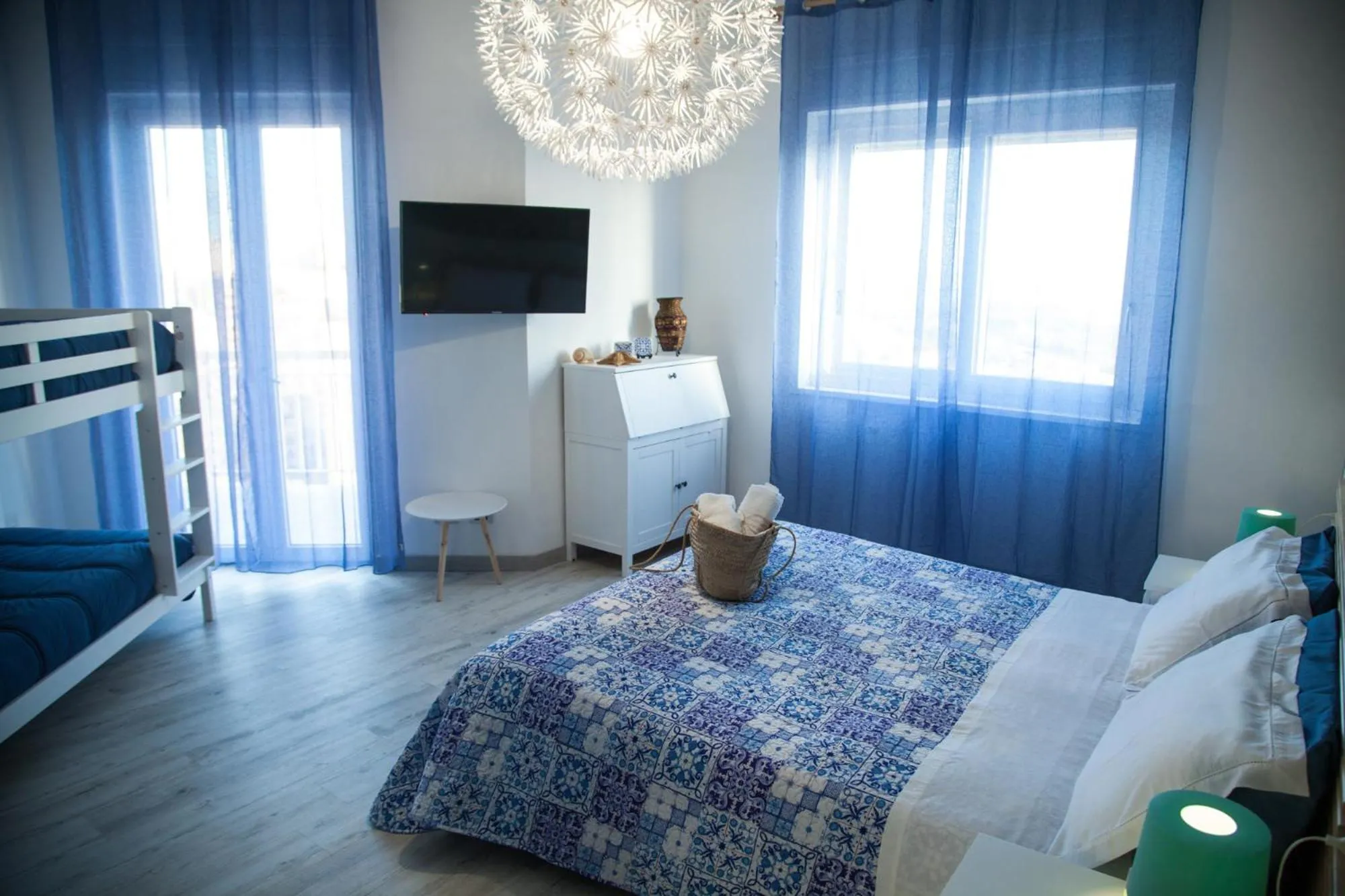 Photo of the whole room, Bed in La Terrazza di Empedocle