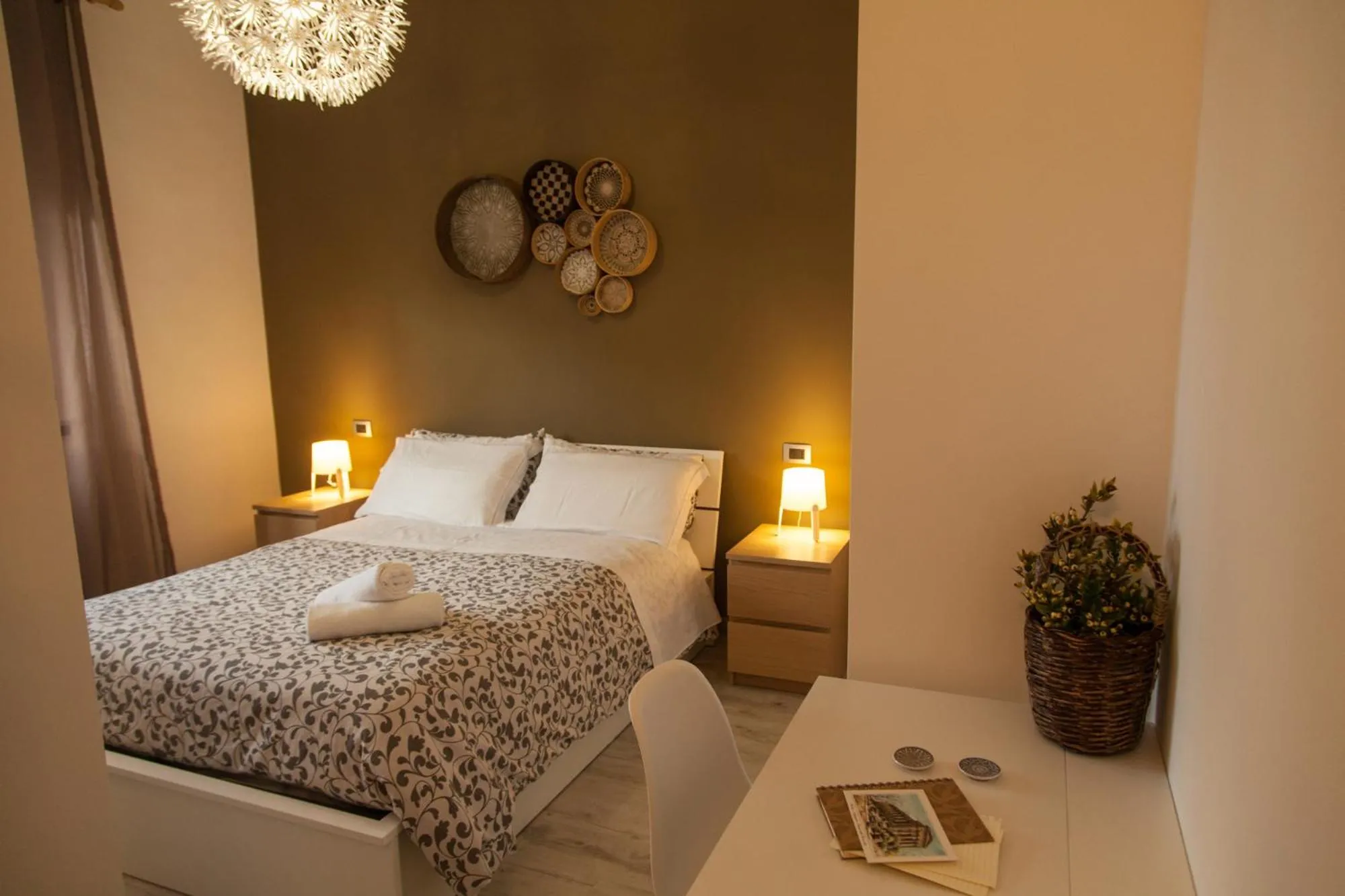 Photo of the whole room, Bed in La Terrazza di Empedocle