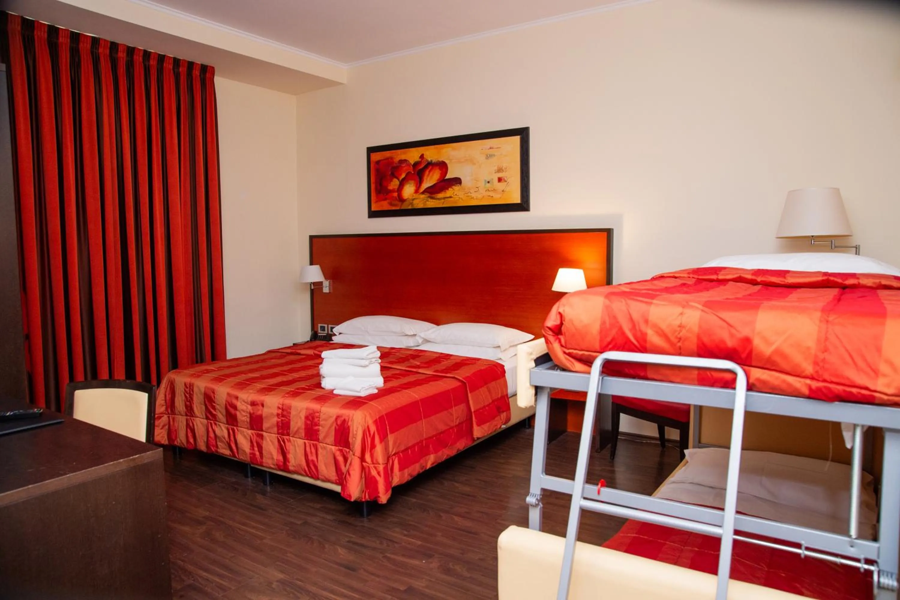 Bedroom, Bed in Gullo Hotel