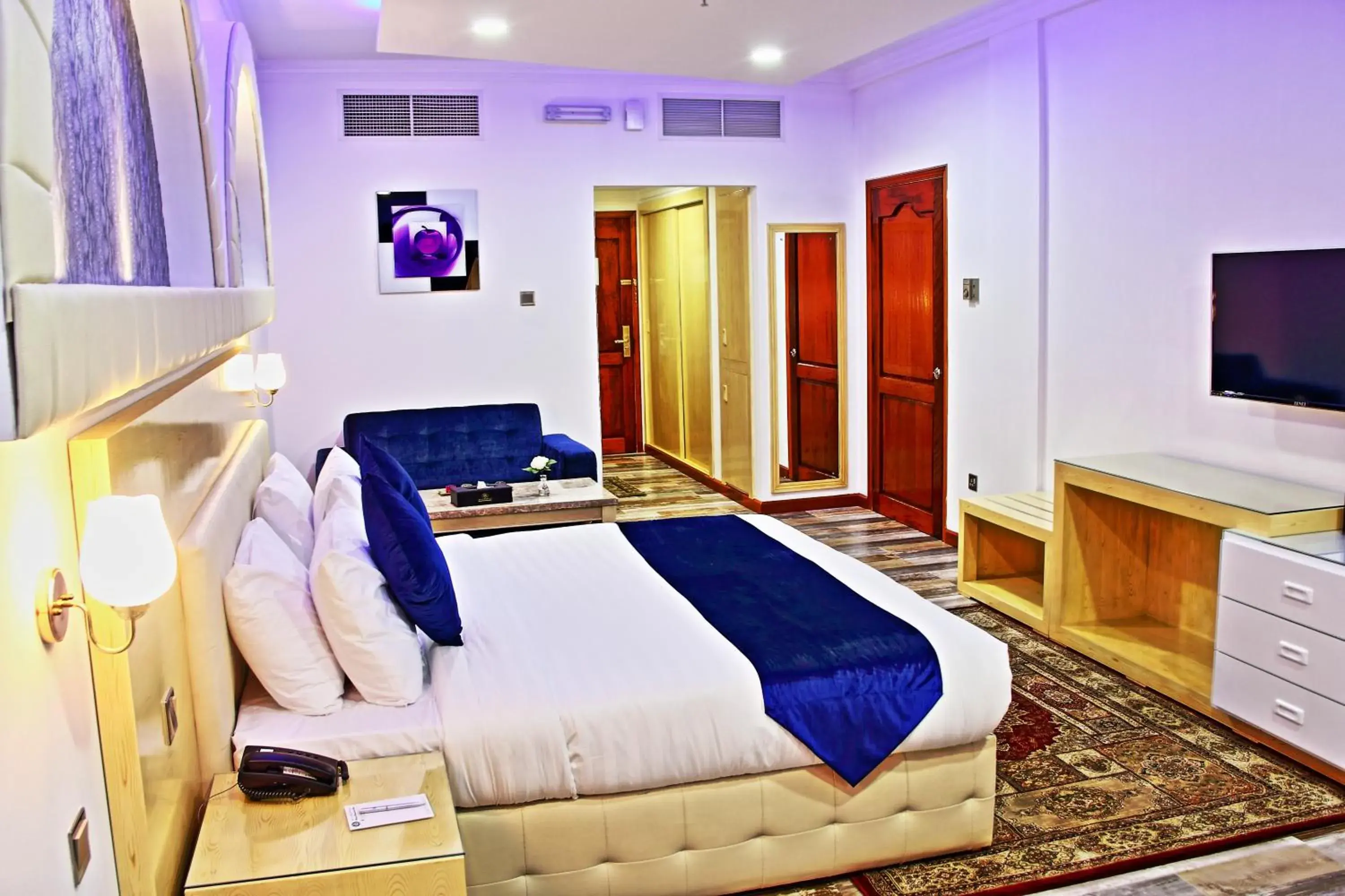 Bedroom, Bed in Bahrain International Hotel Bedroom, Bed in Bahrain International Hotel