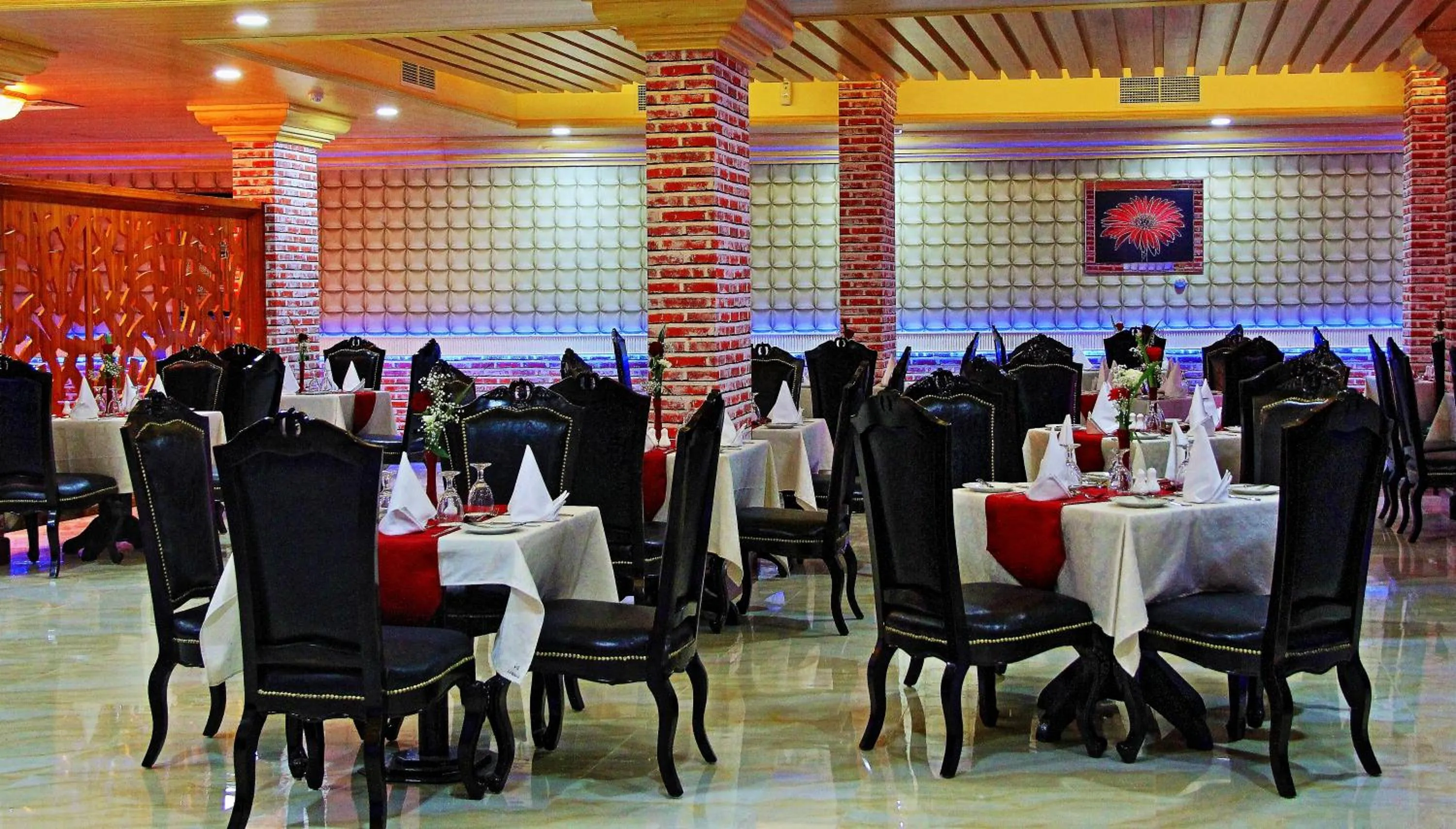 Restaurant/places to eat in Bahrain International Hotel