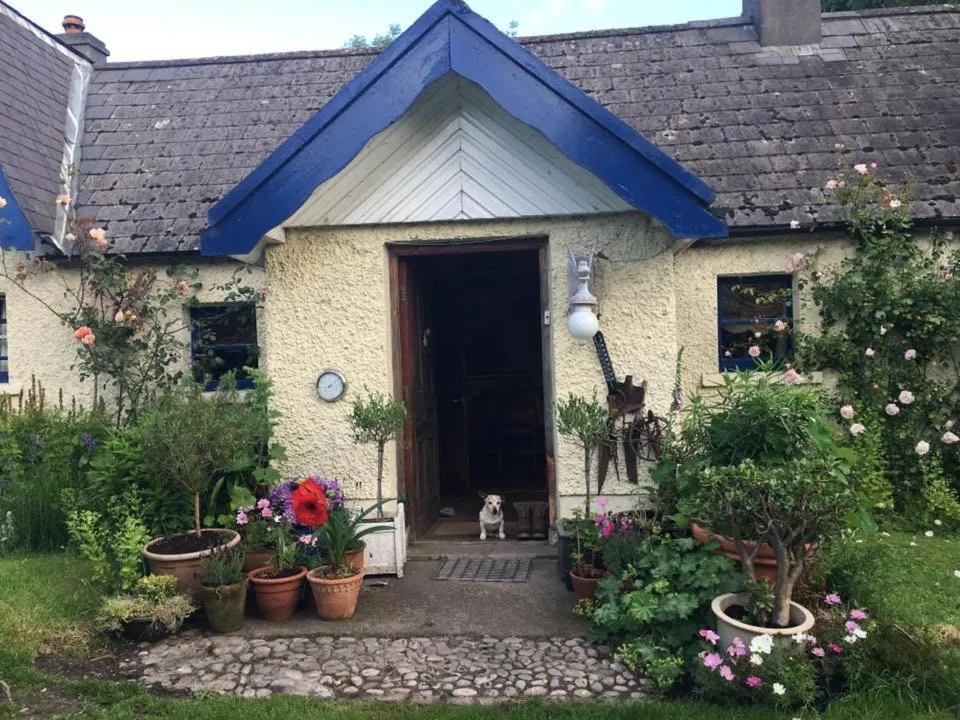 Facade/entrance in Corriebeg Cottage