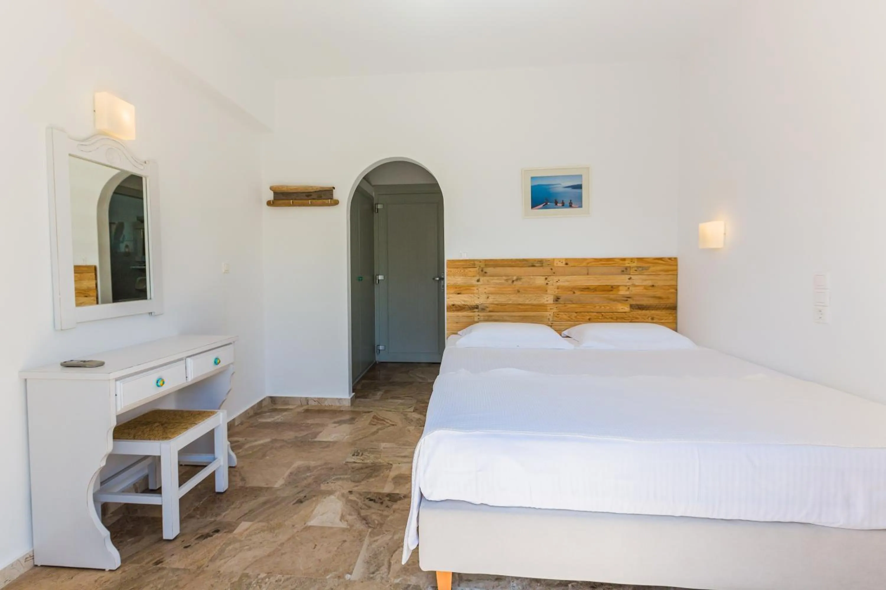 Bedroom in Roses Beach