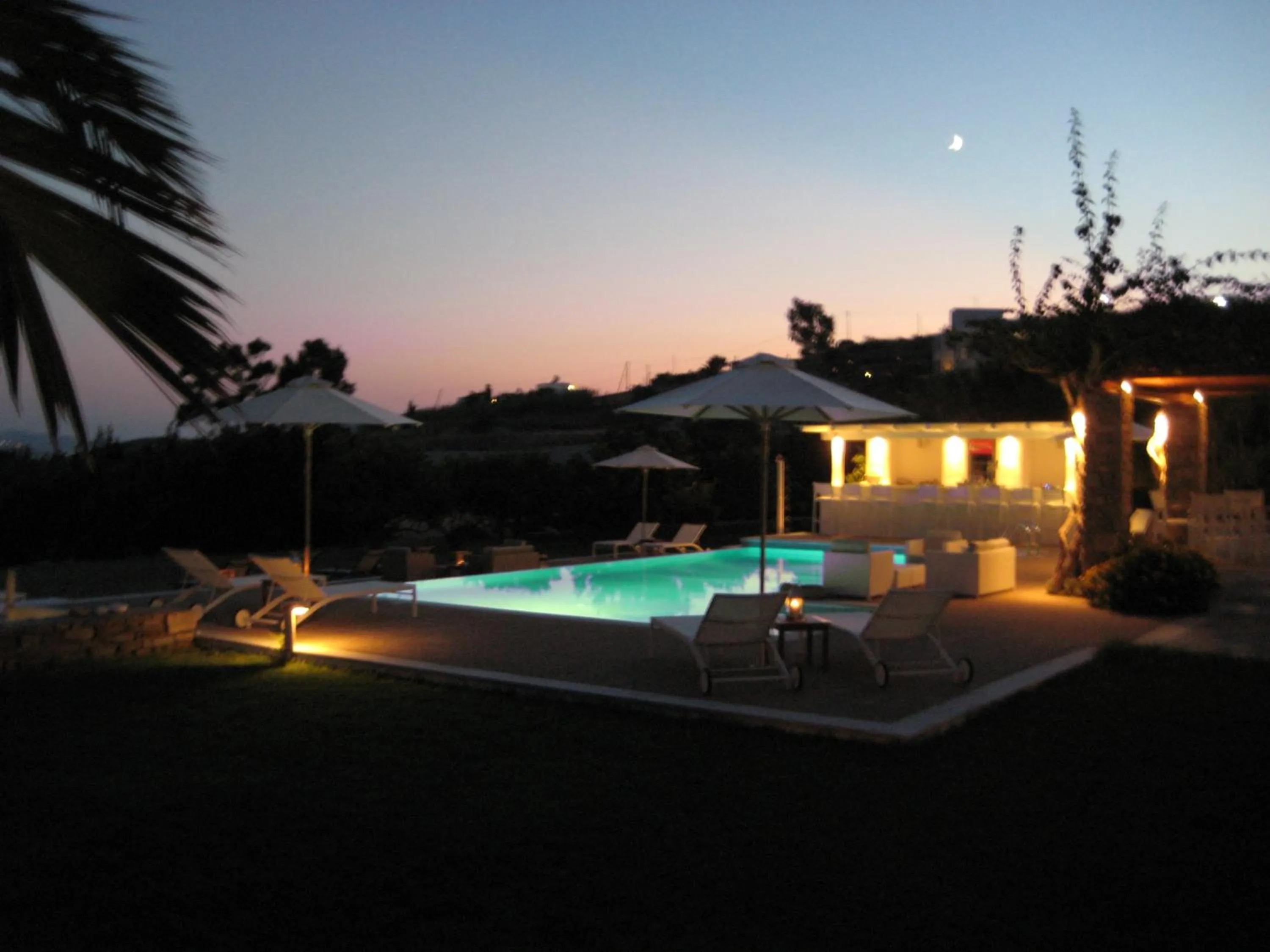 Lounge or bar in Roses Beach