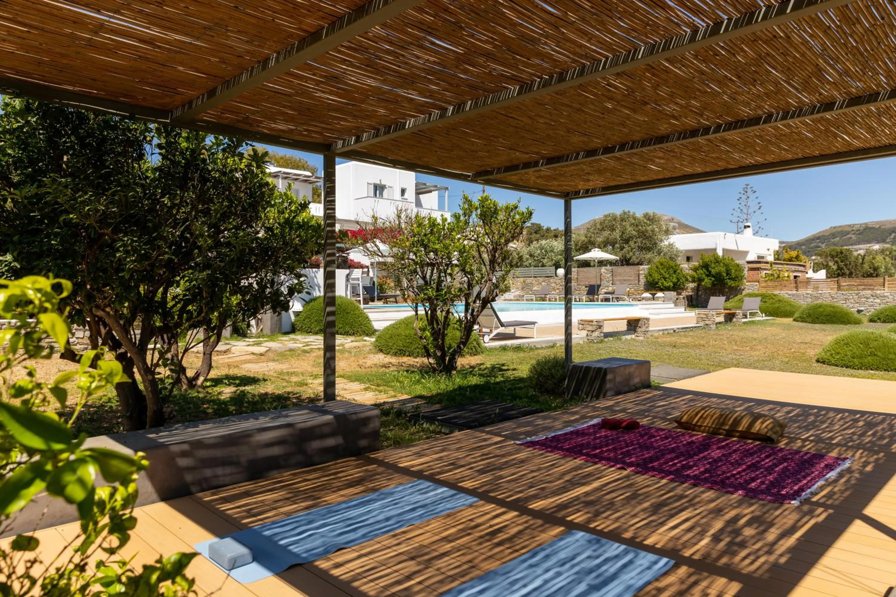 Swimming pool in Roses Beach