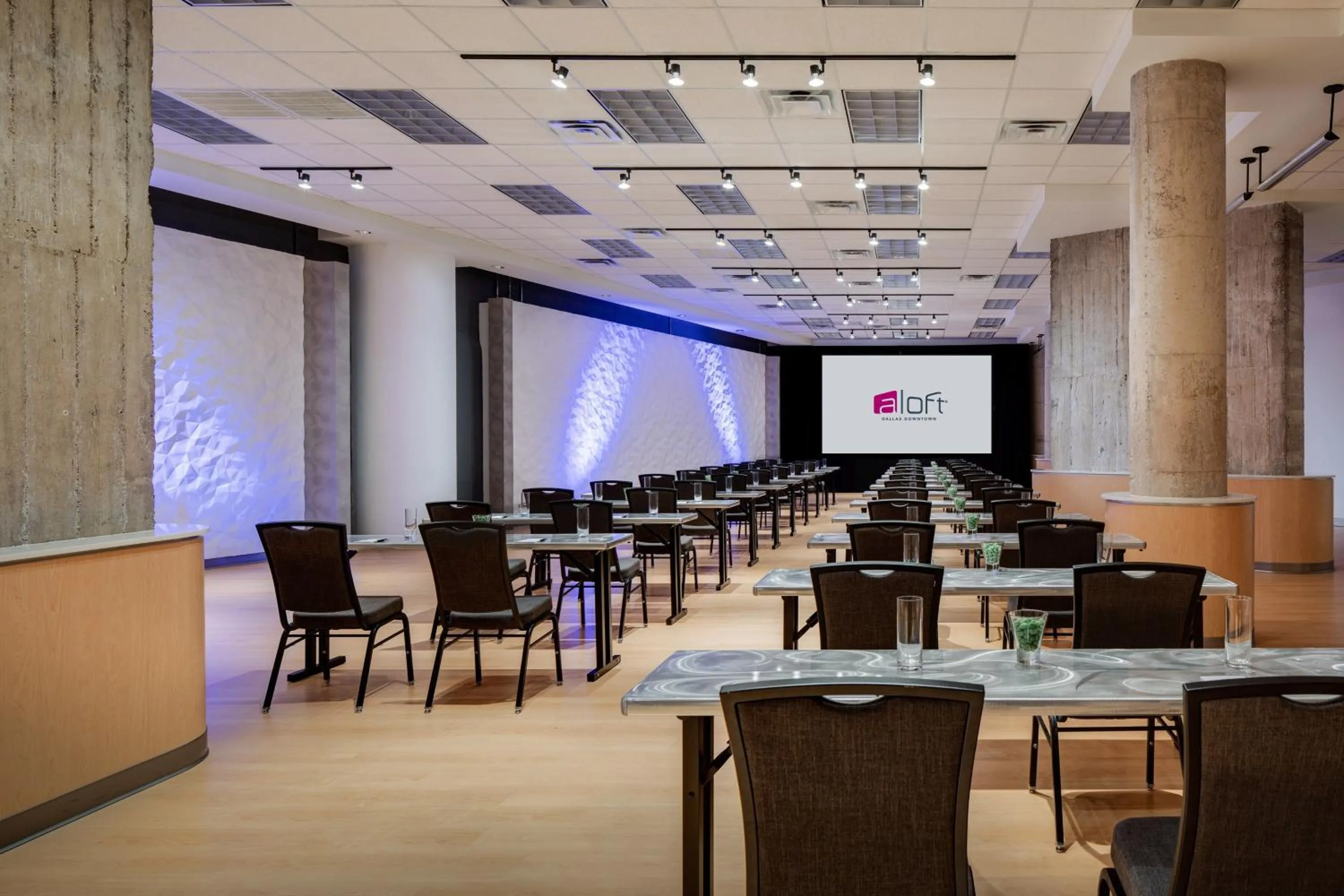 Meeting/conference room in Aloft Dallas Downtown