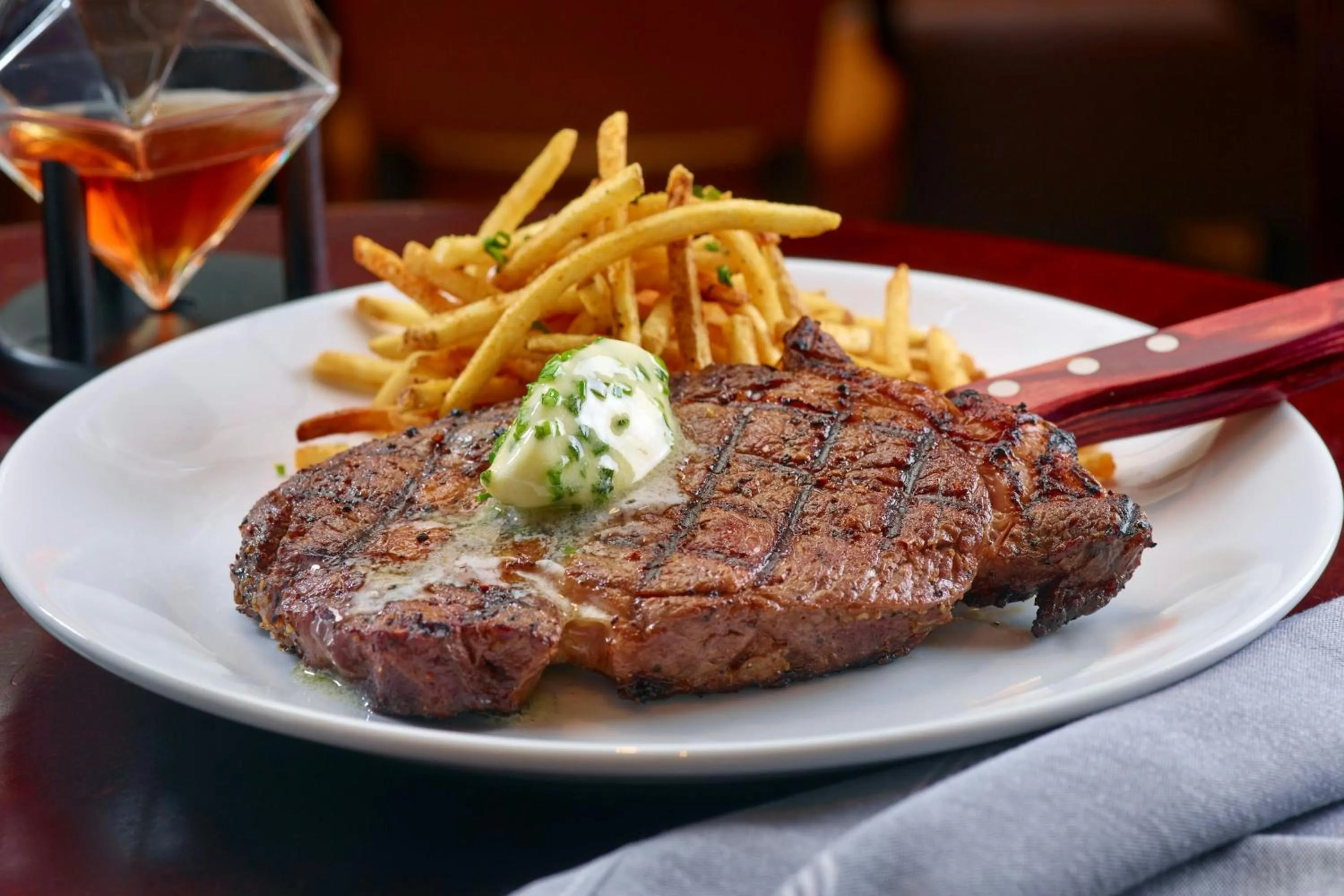 Restaurant/places to eat in Renaissance Atlanta Waverly Hotel & Convention Center