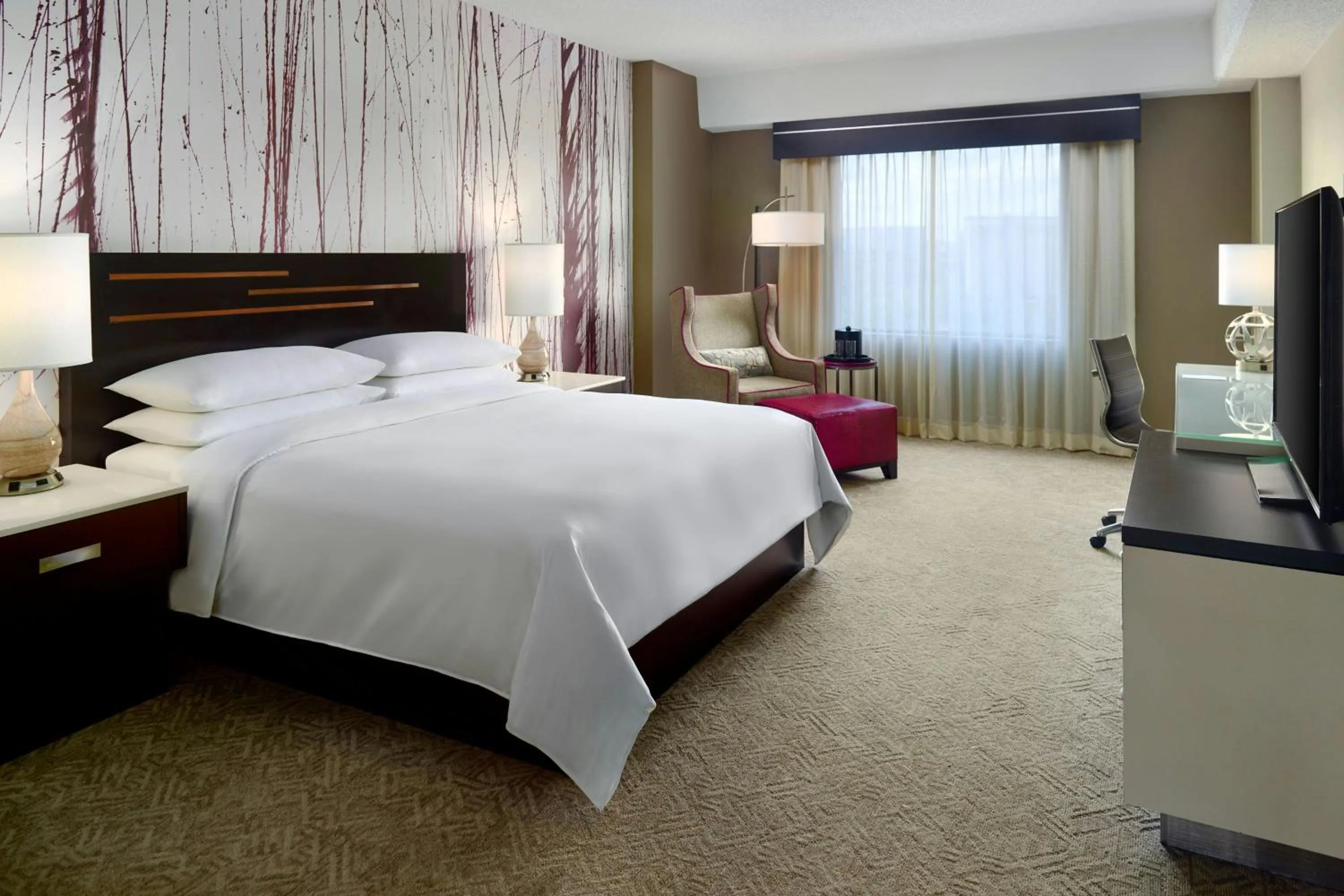 Photo of the whole room, Bed in Renaissance Atlanta Waverly Hotel & Convention Center