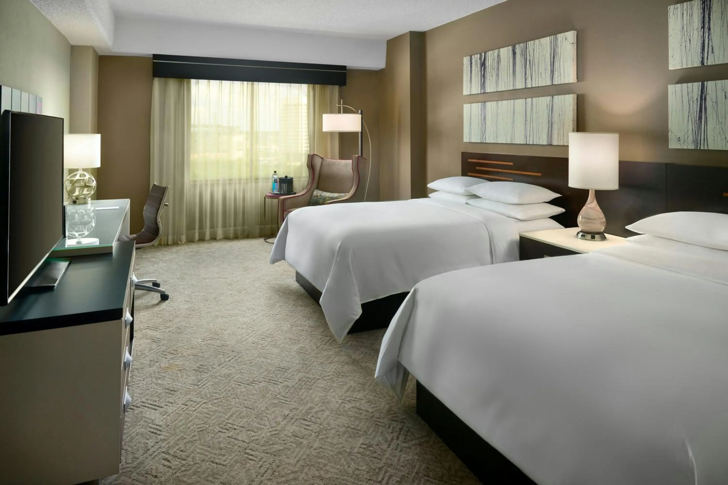 Photo of the whole room, Bed in Renaissance Atlanta Waverly Hotel & Convention Center