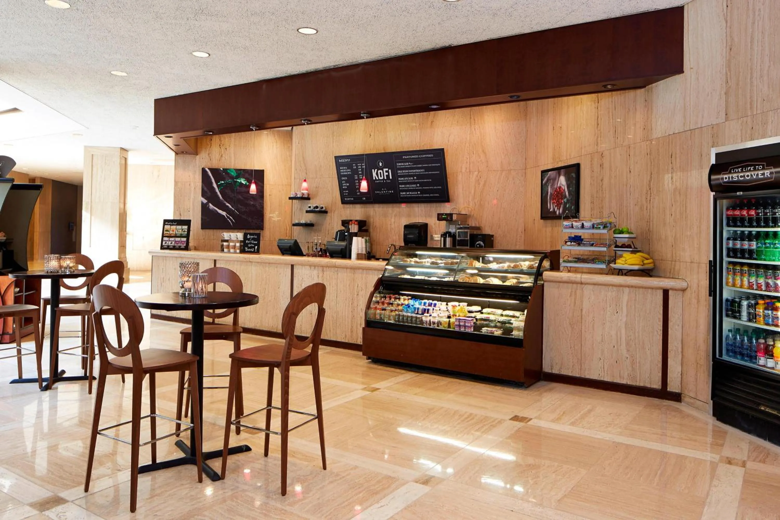 Restaurant/places to eat in Renaissance Atlanta Waverly Hotel & Convention Center