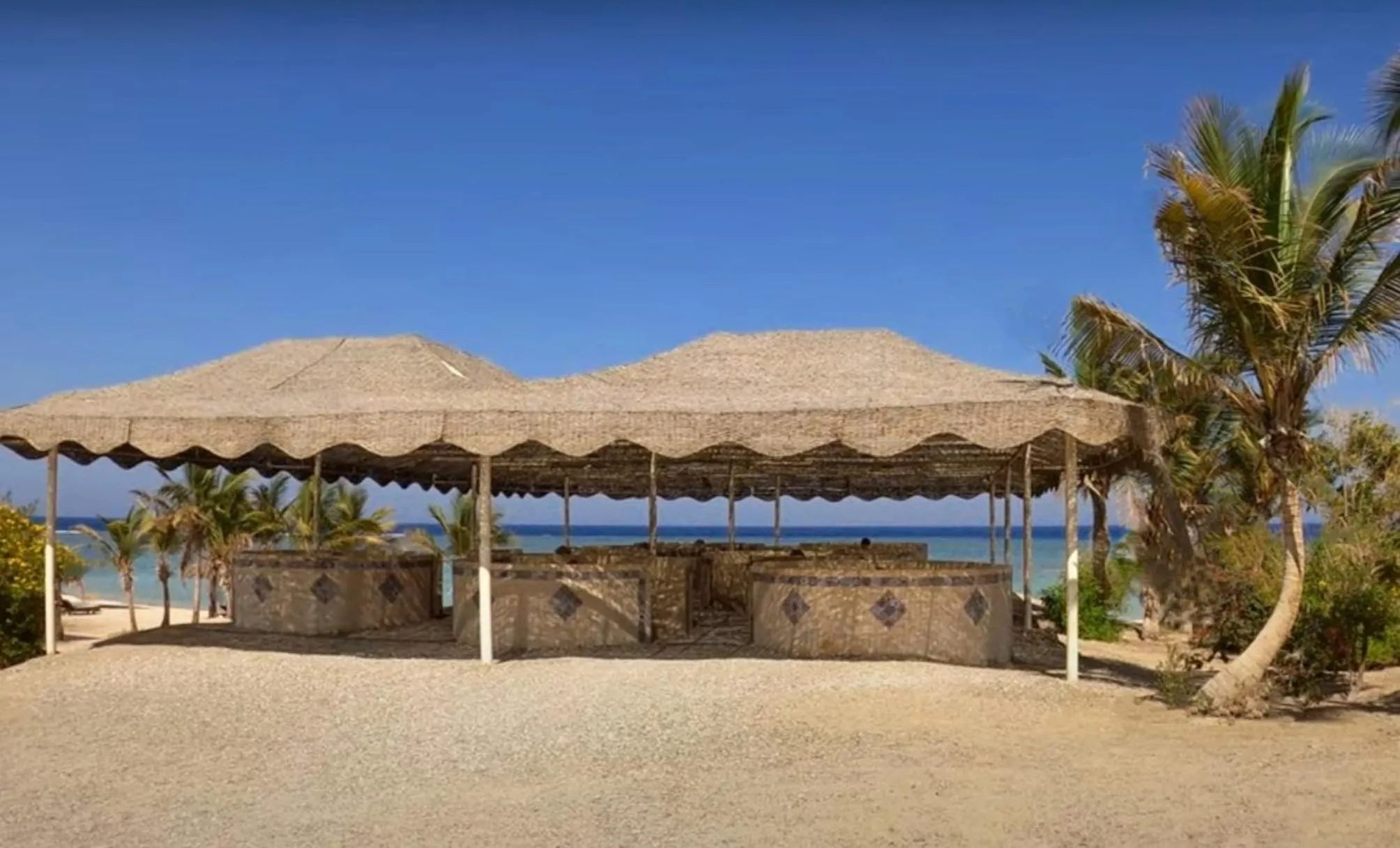 Restaurant/places to eat in Mangrove Bay Resort