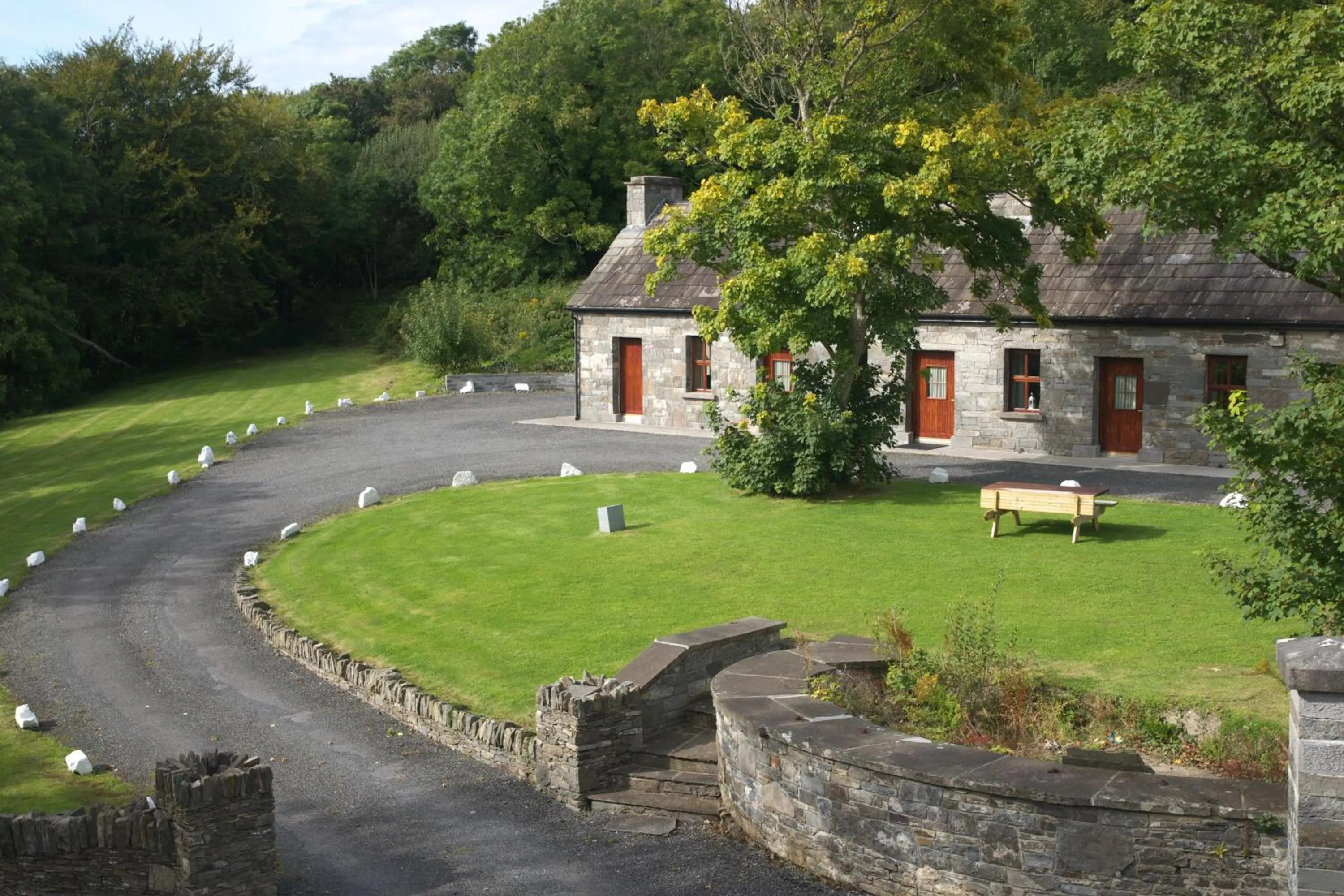 Facade/entrance in Falls Hotel & Spa