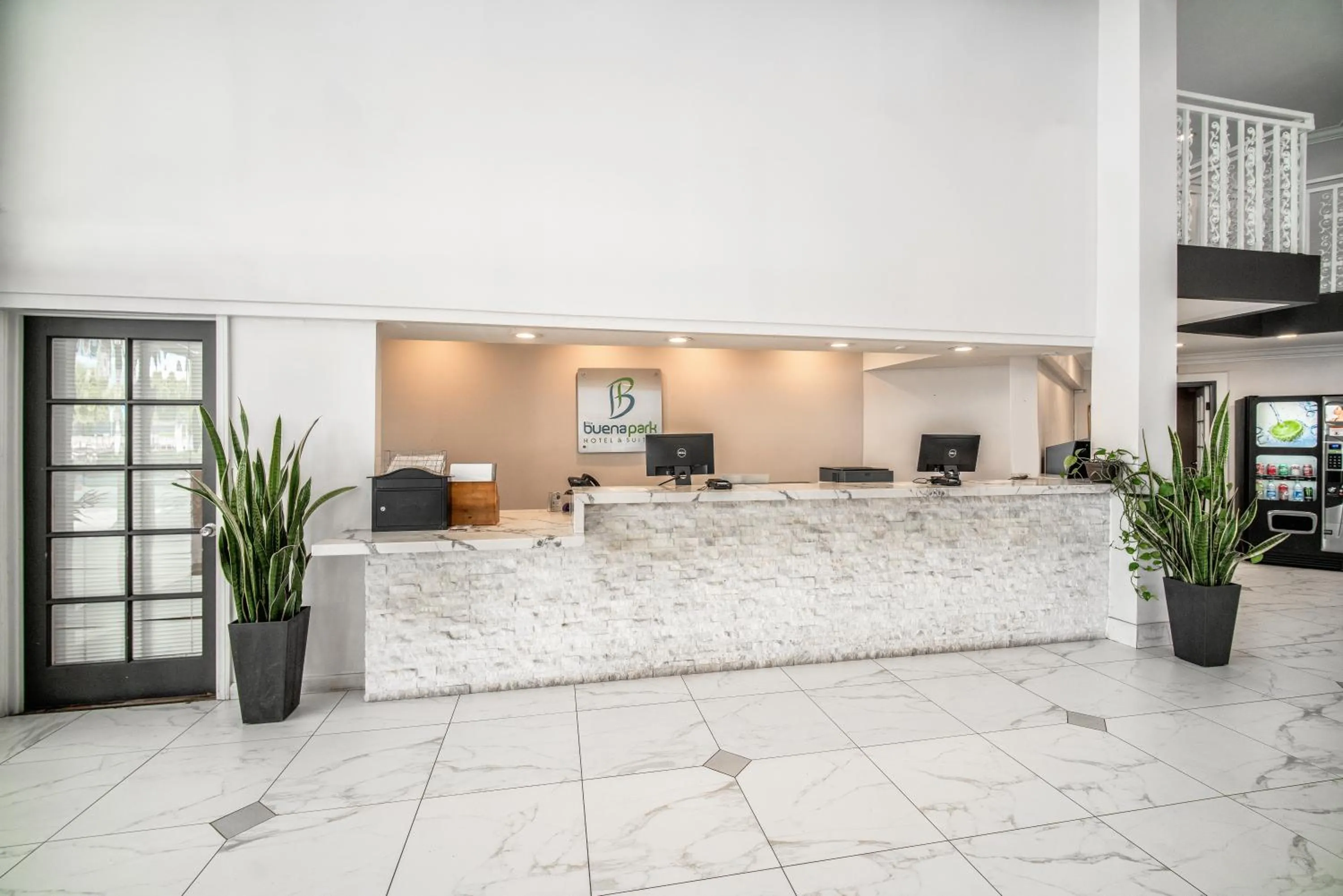 The Buena Park Hotel & Suites