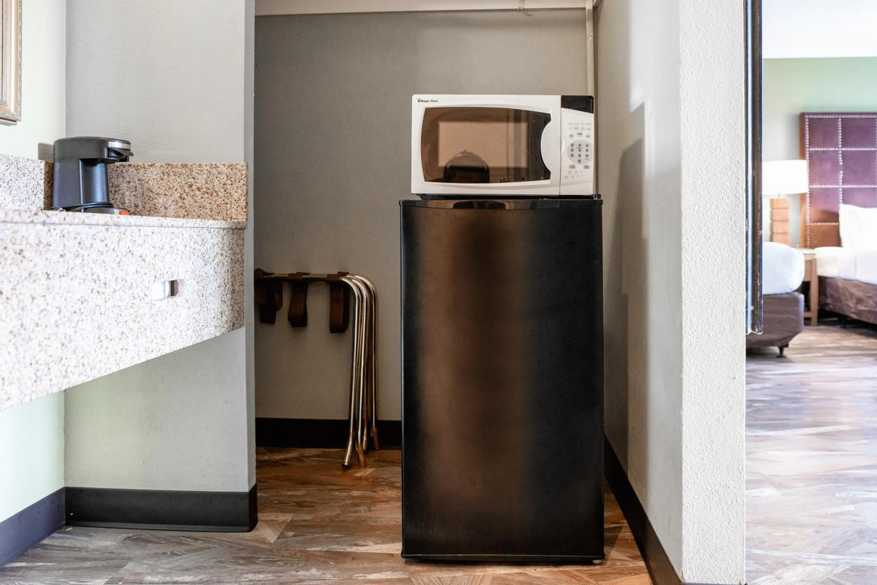 Kitchen/Kitchenette in Quality Inn & Suites Buena Park Anaheim