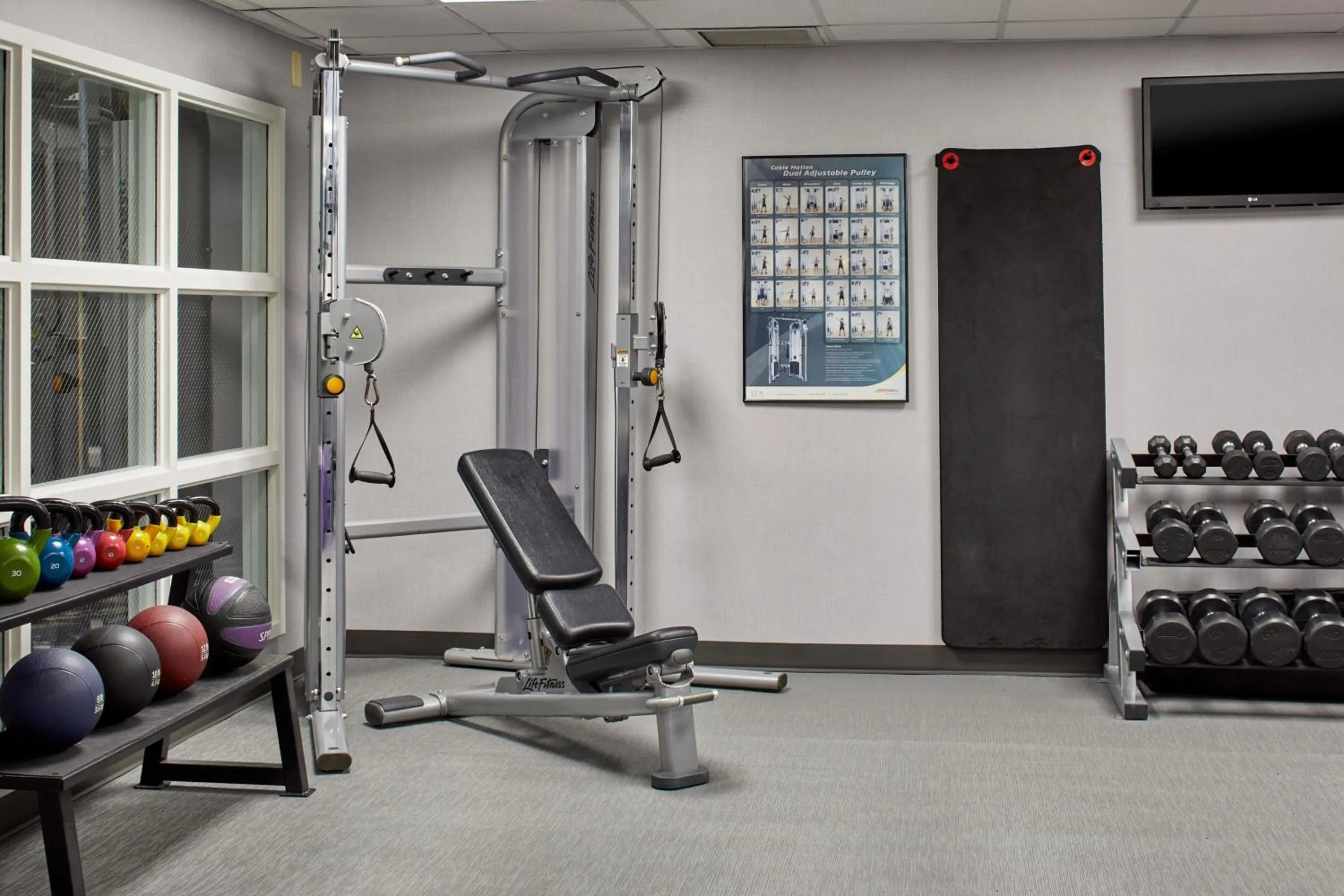 Fitness centre/facilities in Courtyard by Marriott Nashville Downtown