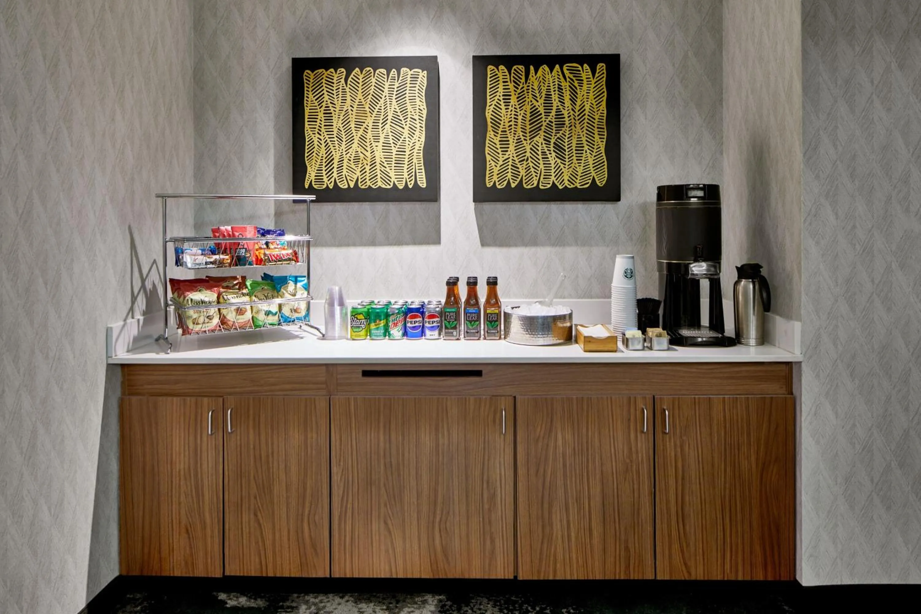 Meeting/conference room in Courtyard by Marriott Nashville Downtown