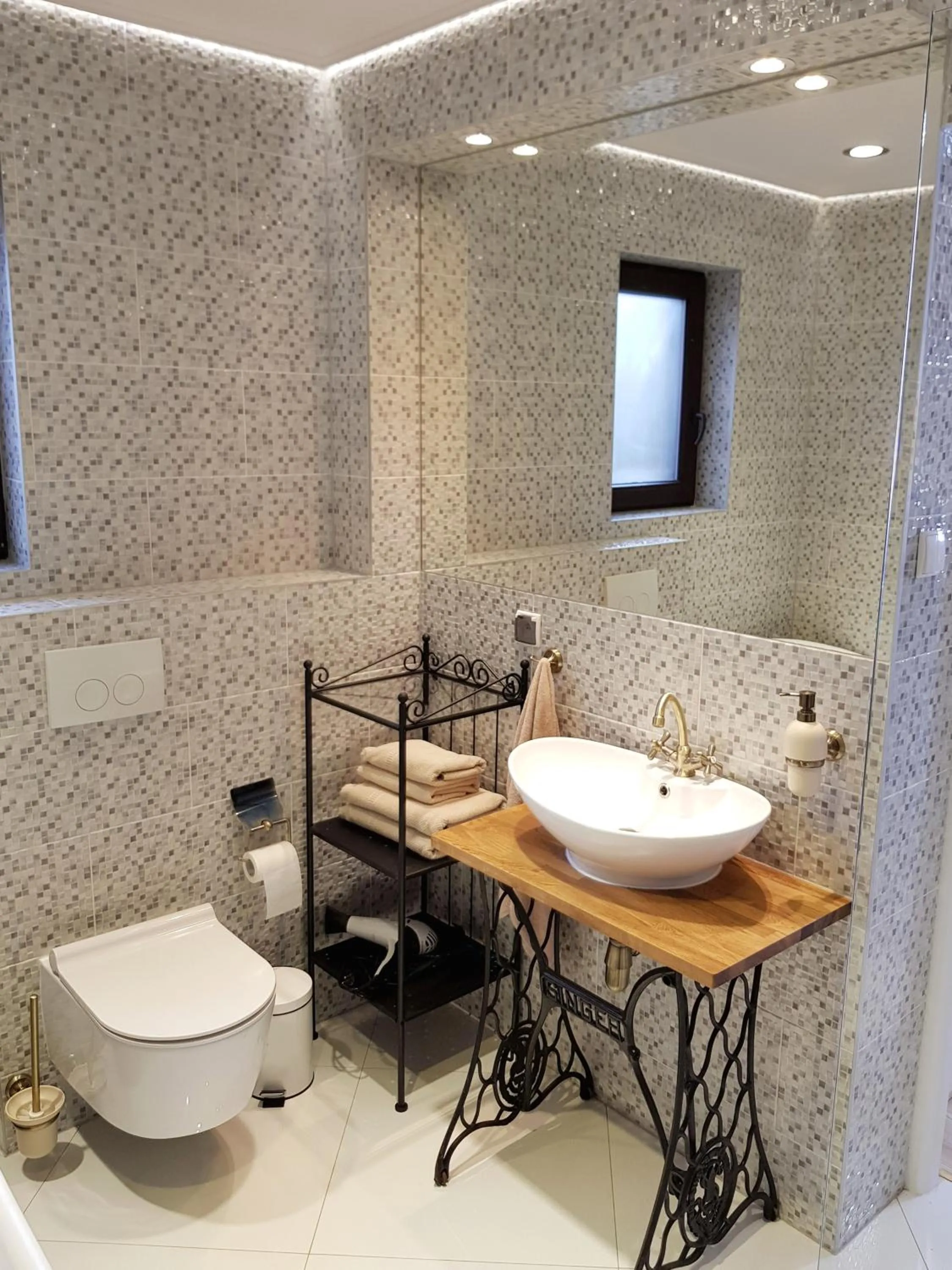 Toilet in Sea Apartment 150m do morza