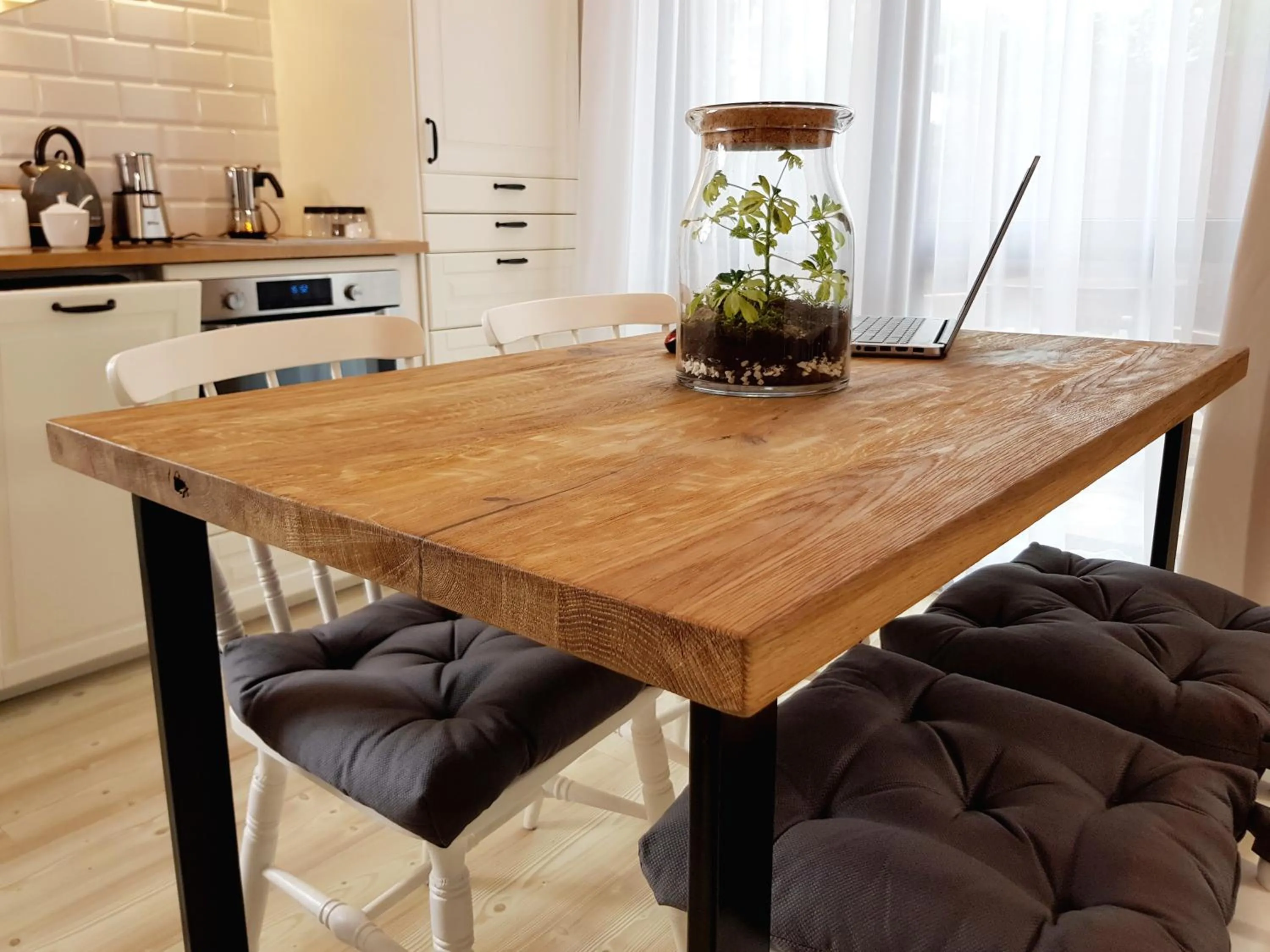 Kitchen or kitchenette in Sea Apartment 150m do morza