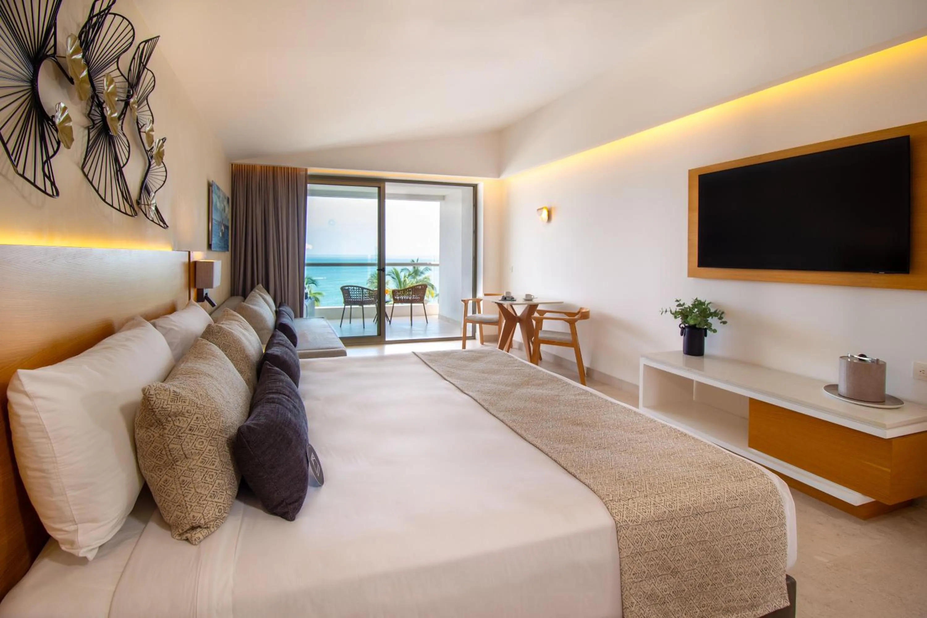 Bedroom, Bed in Sunset Plaza Beach Resort Puerto Vallarta All Inclusive