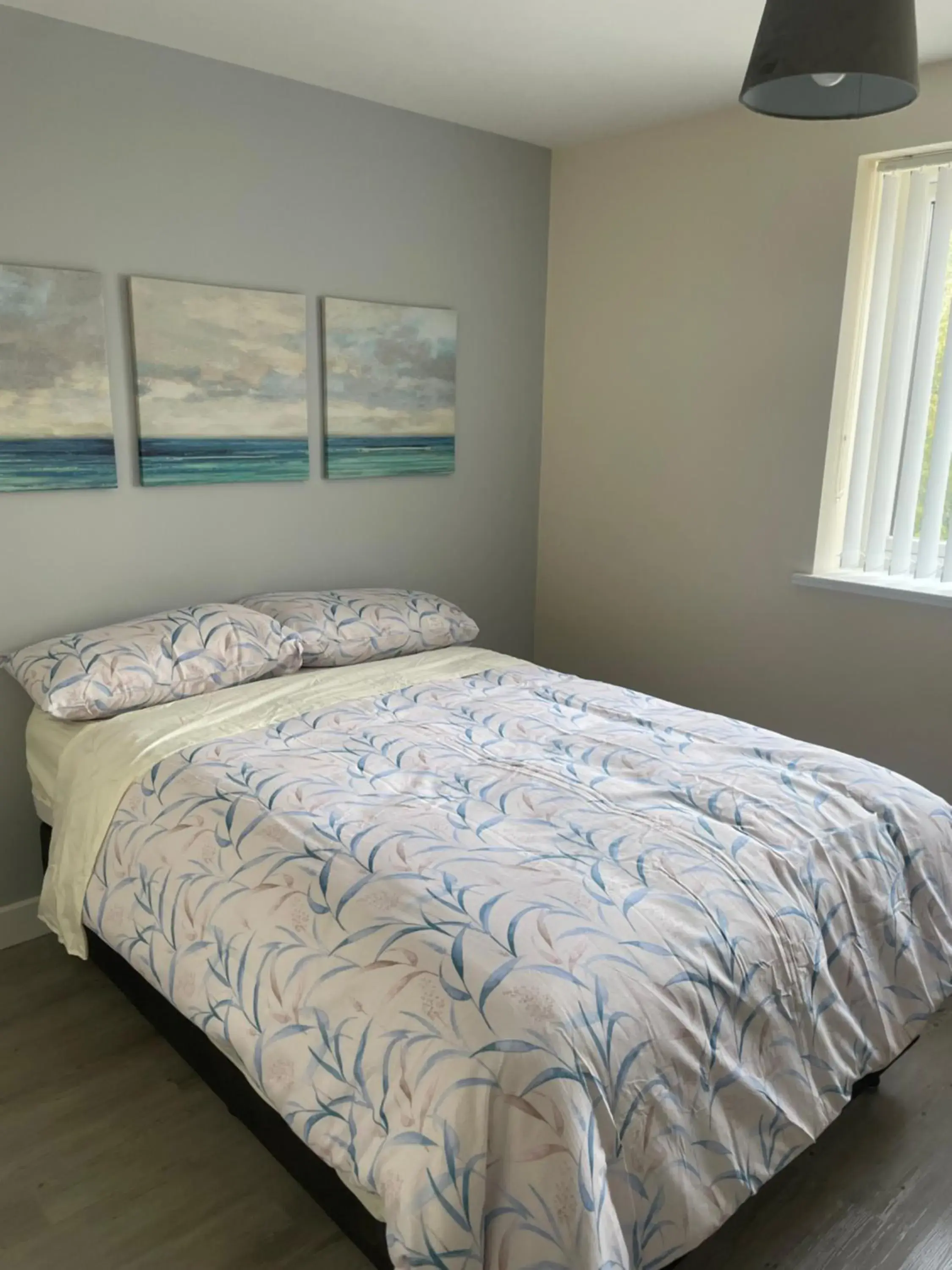 Bedroom, Bed in Regal Hotel Bedroom, Bed in Regal Hotel