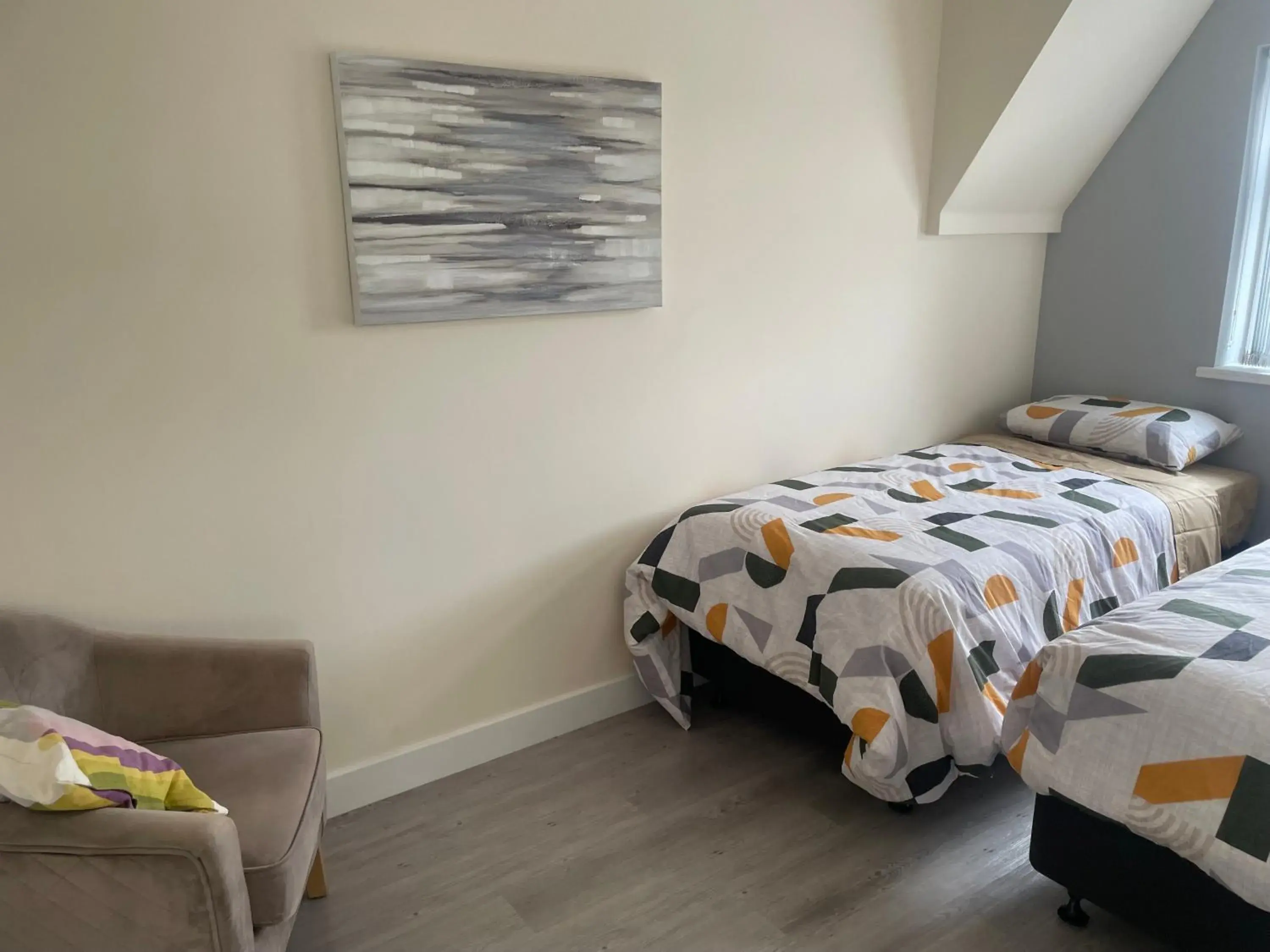 Bedroom, Bed in Regal Hotel Bedroom, Bed in Regal Hotel