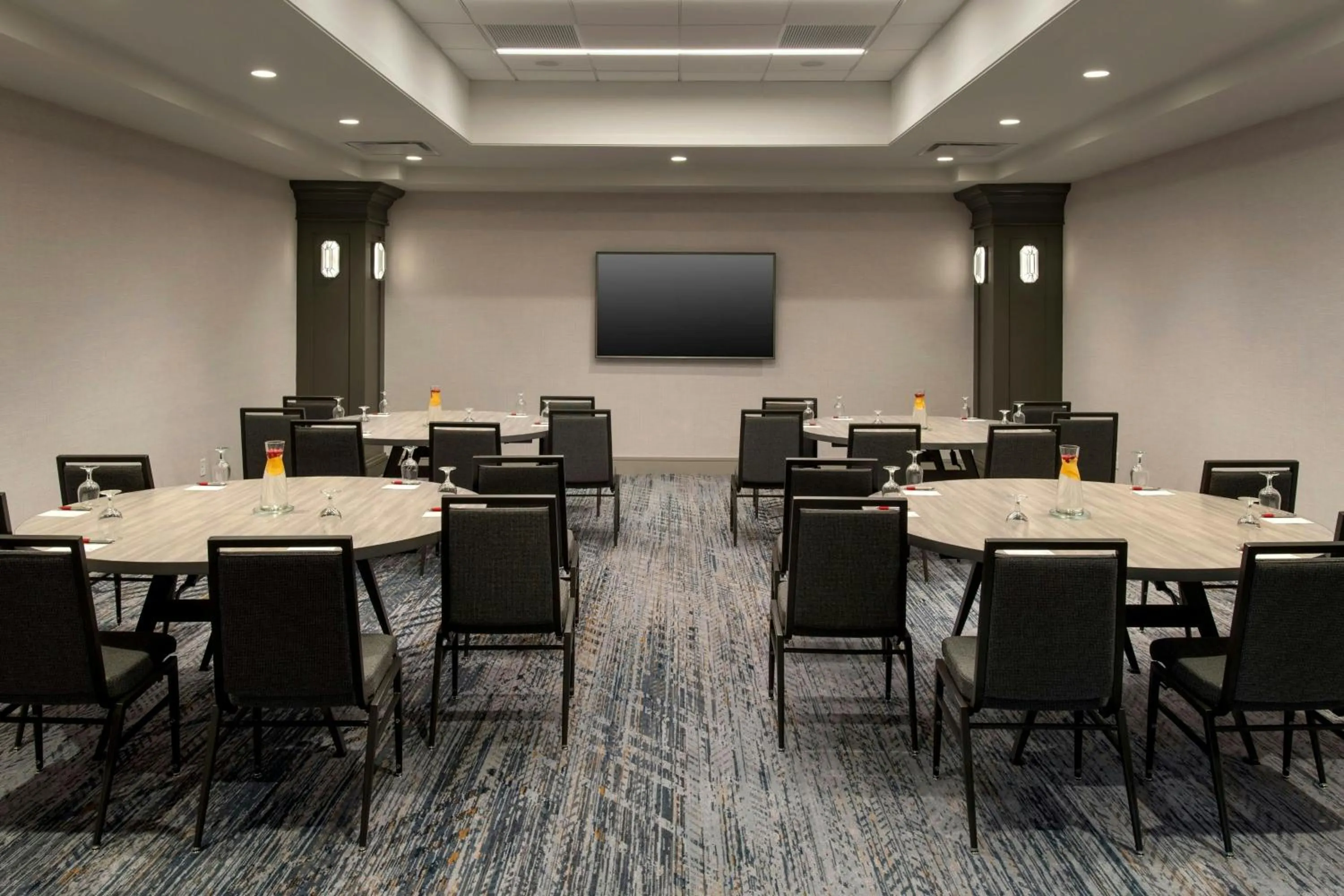 Meeting/conference room in Boston Marriott Peabody