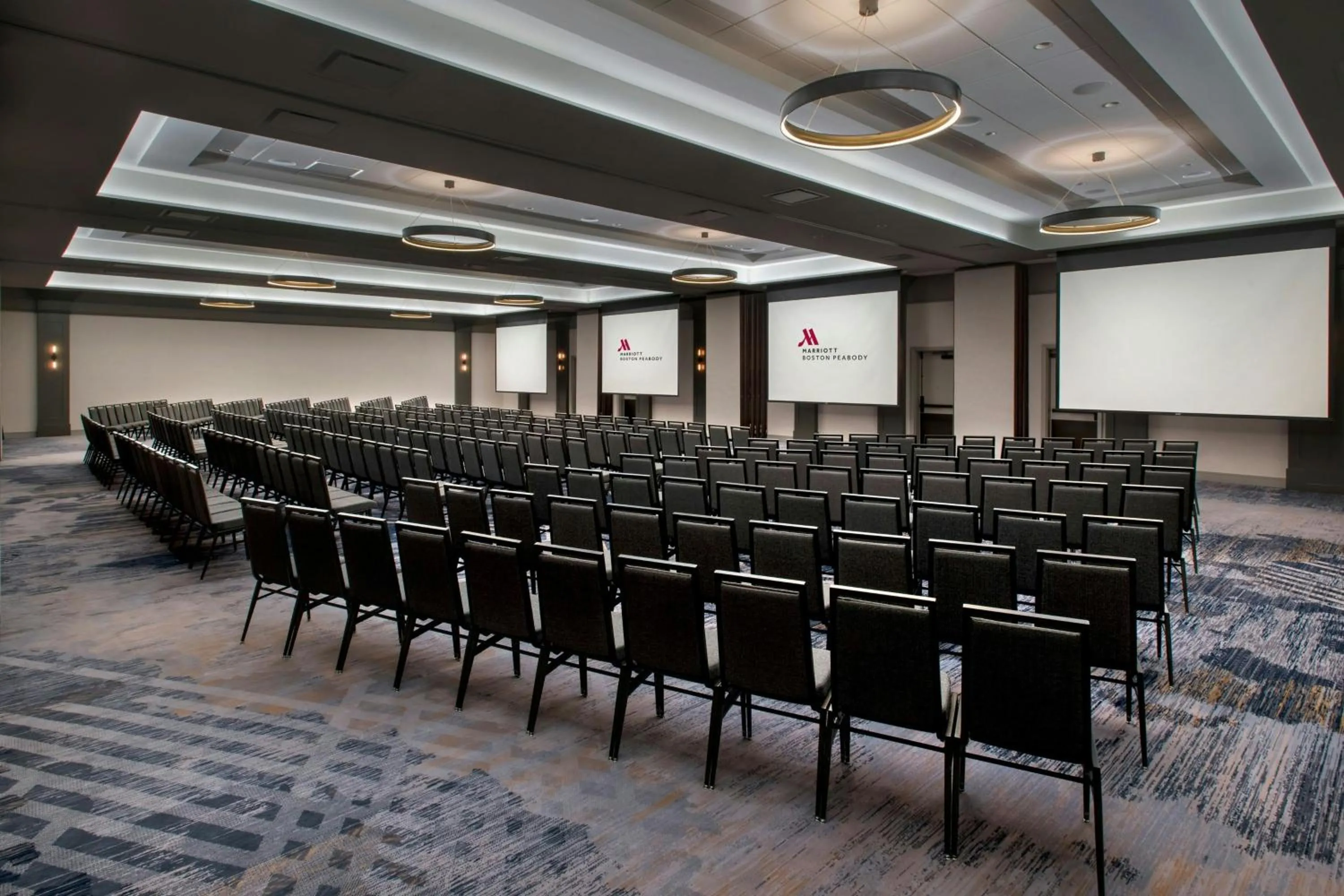 Meeting/conference room in Boston Marriott Peabody