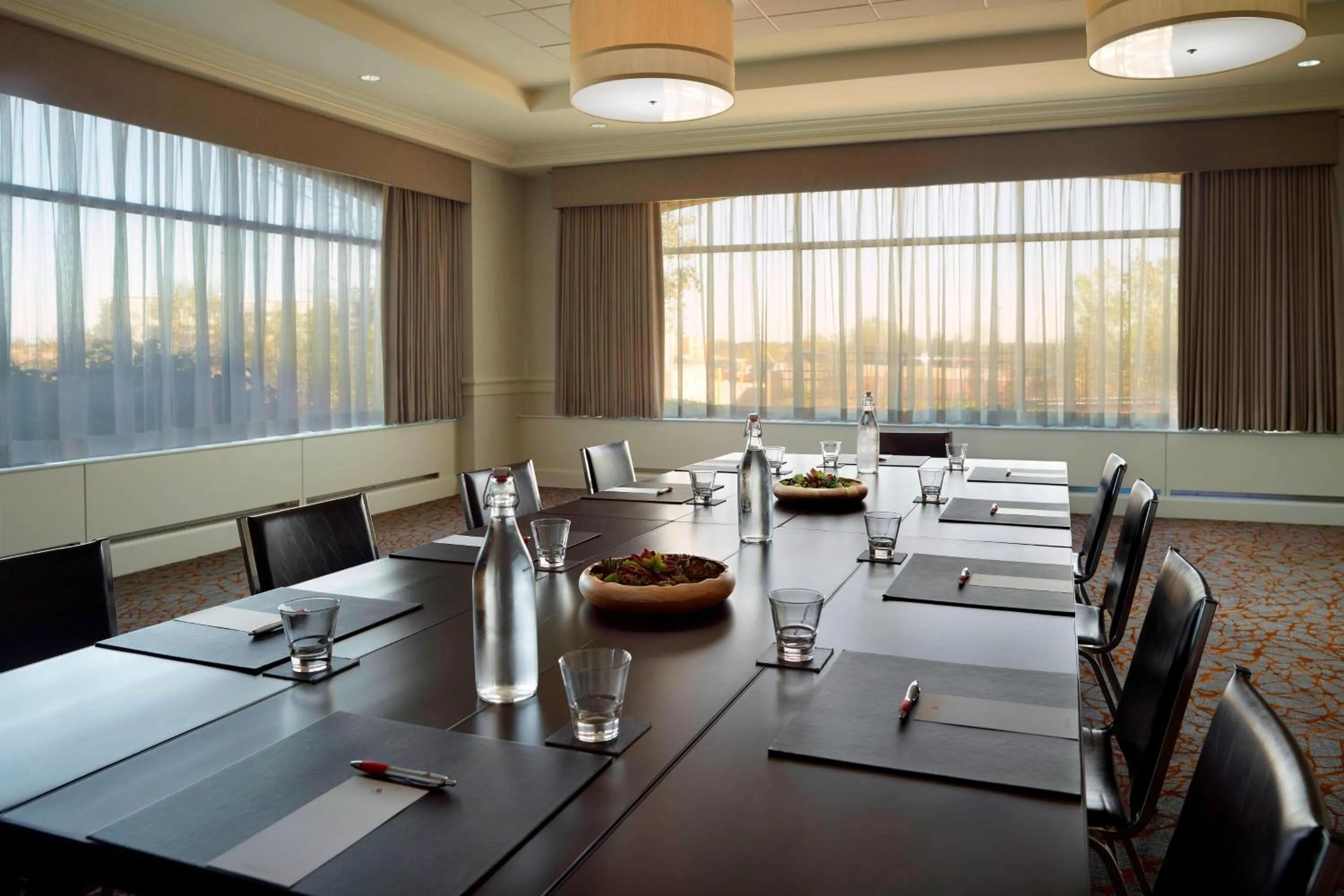 Meeting/conference room in Marriott Boston Quincy